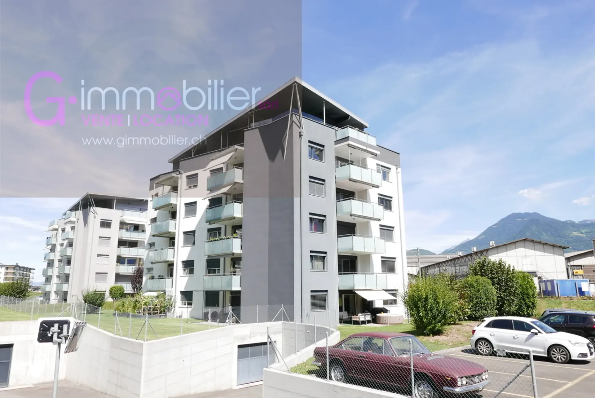 Attika mit 5,5 Zimmern und 233m2 mit Terrasse von 116m2