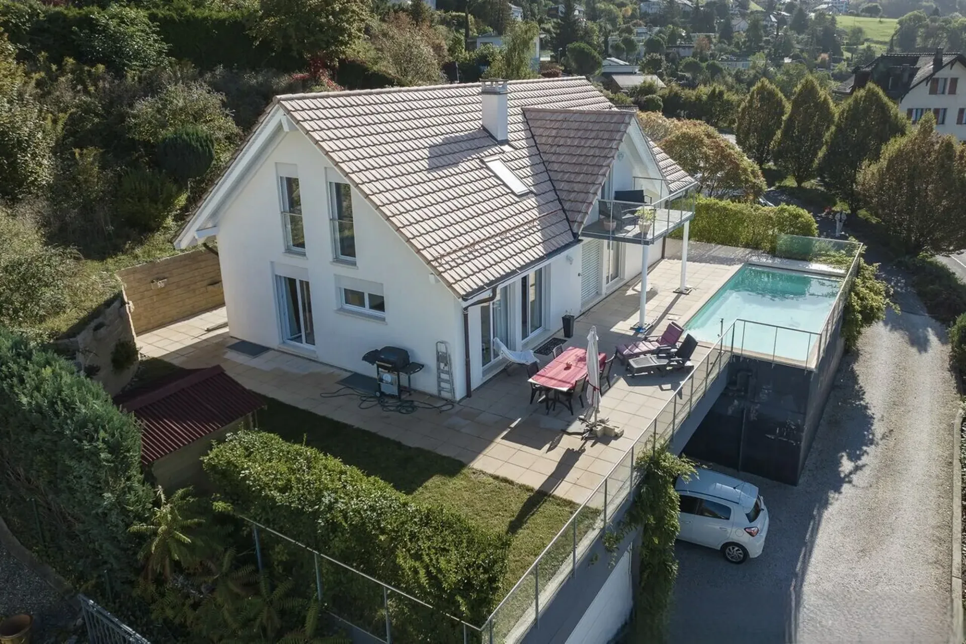 Villa moderne individuelle avec piscine et vue époustouflante !