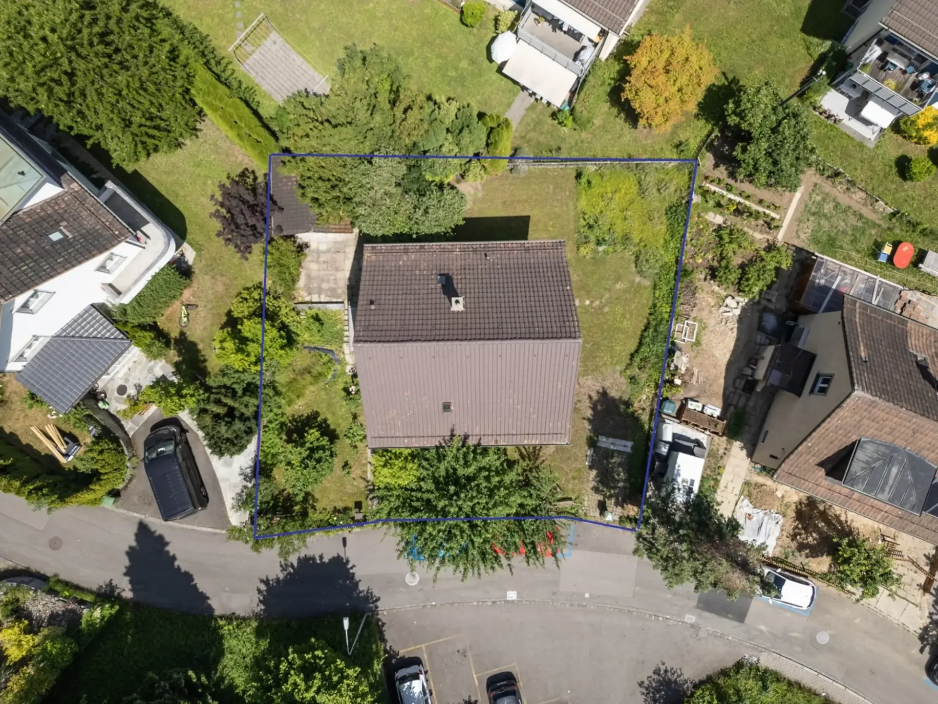 Land with potential in a quiet and green city location