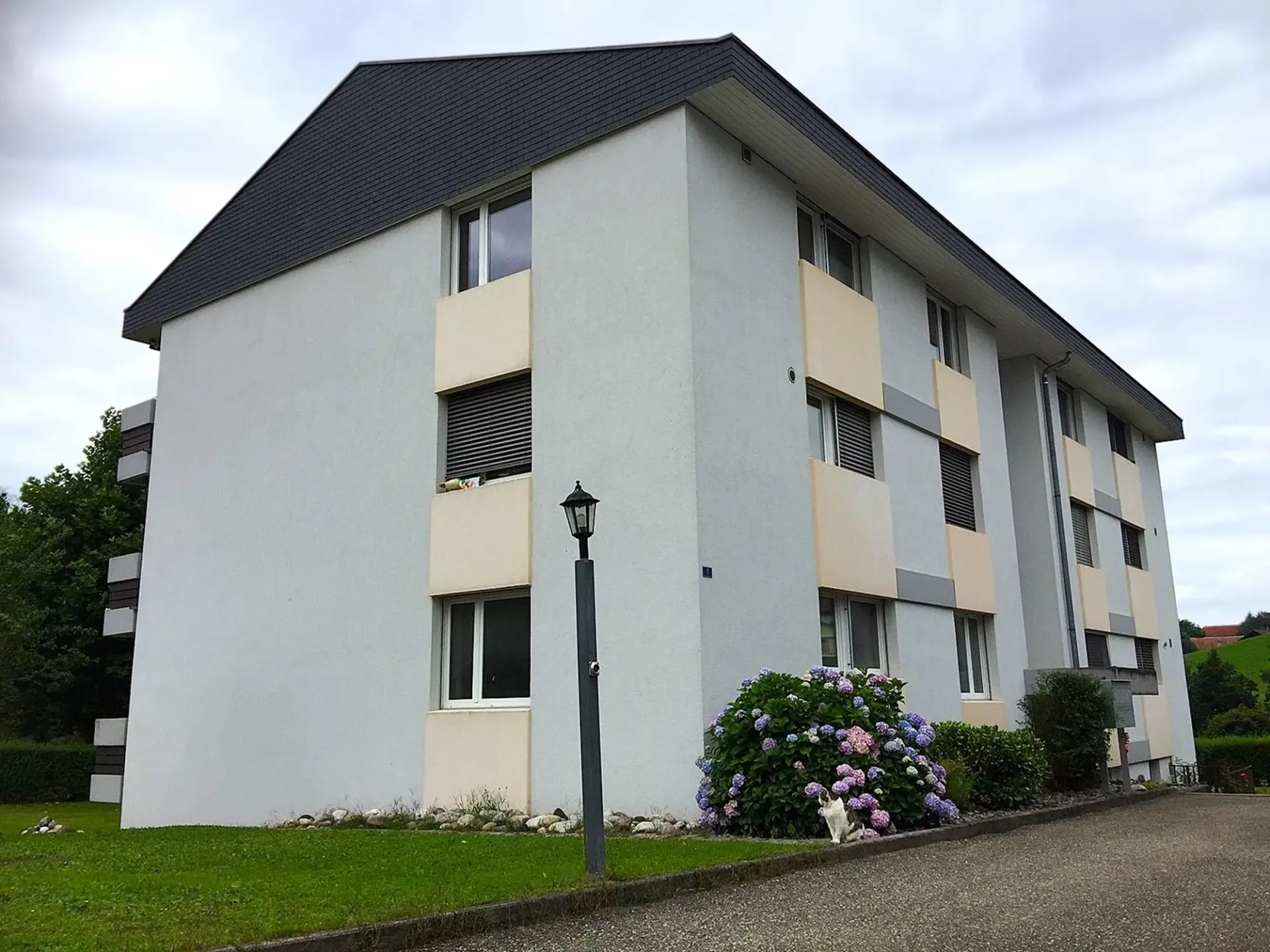 Schöne 4.5-Zimmerwohnung im 1. OG zu vermieten (11001)