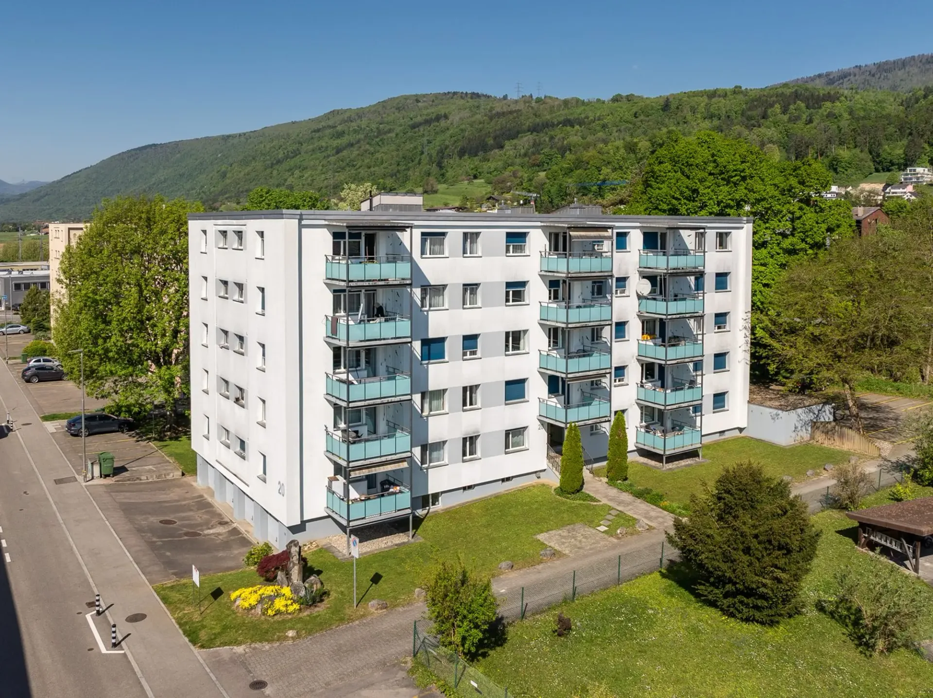 Schöne Wohnung mit grossem Balkon - Morgensonne