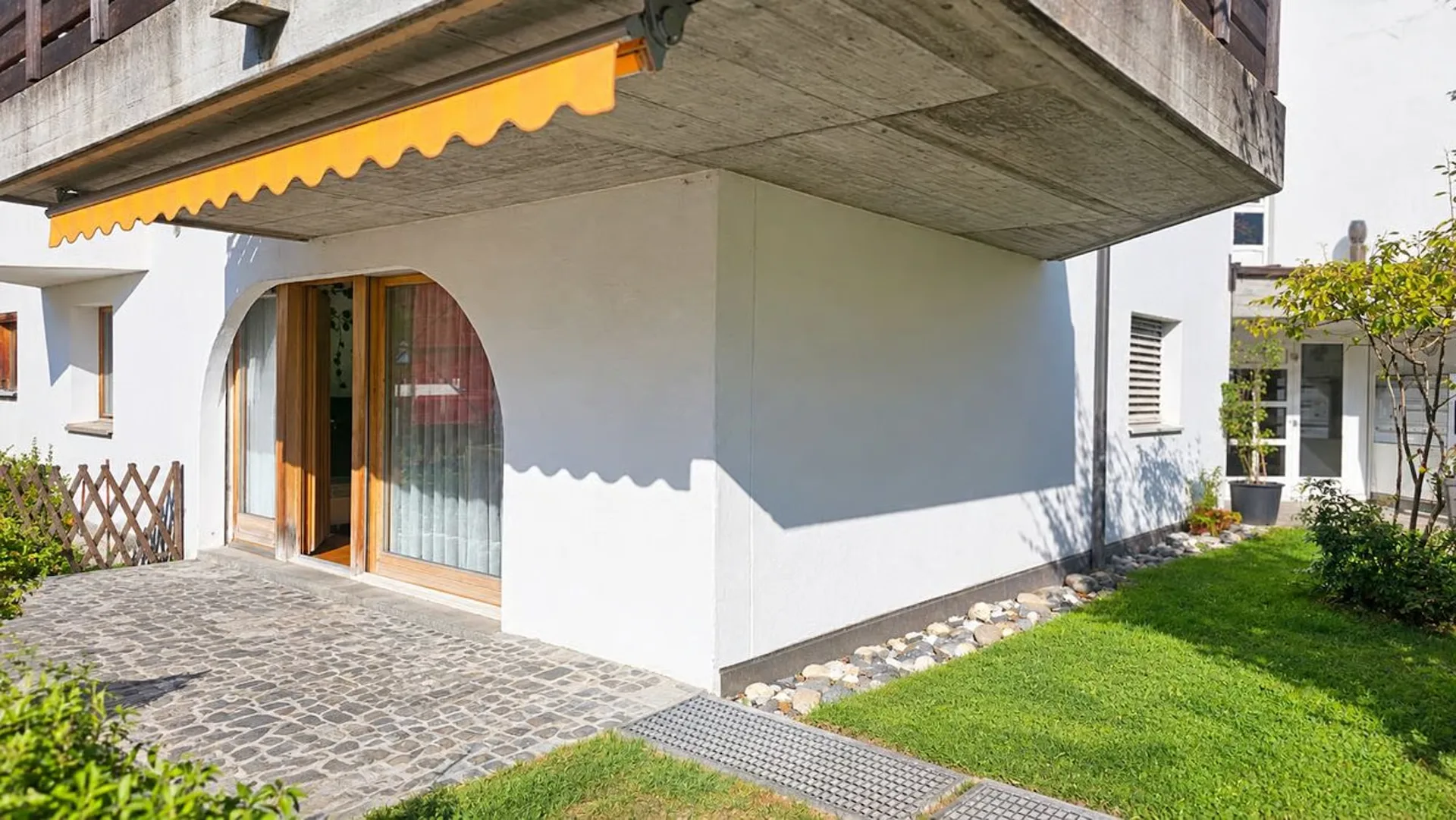 VIVERE SPazioso CON AREA DI SEDUTA IN GIARDINO PRIVATA