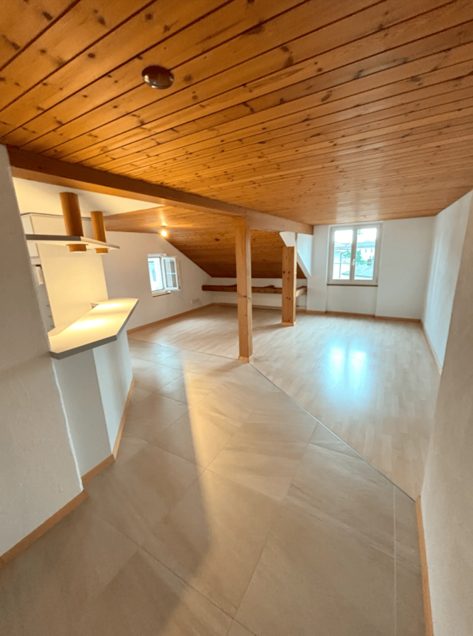 Grosszügige 4.5 Zimmer Wohnung