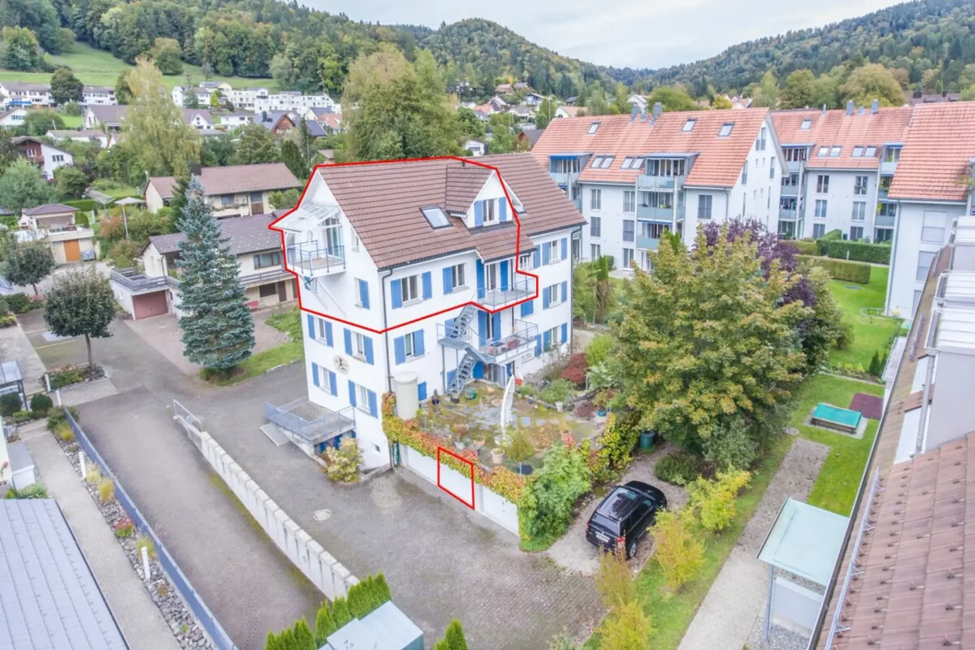 5.5-Zimmer-Dachmaisonettewohnung mit zwei Balkonen und einer Garagenbox