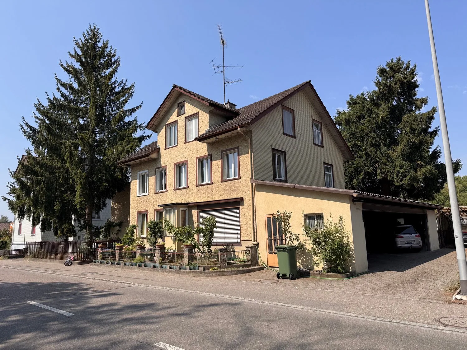 2,5 Zimmer Apartment in Haus mit sympathischer Atmosphäre