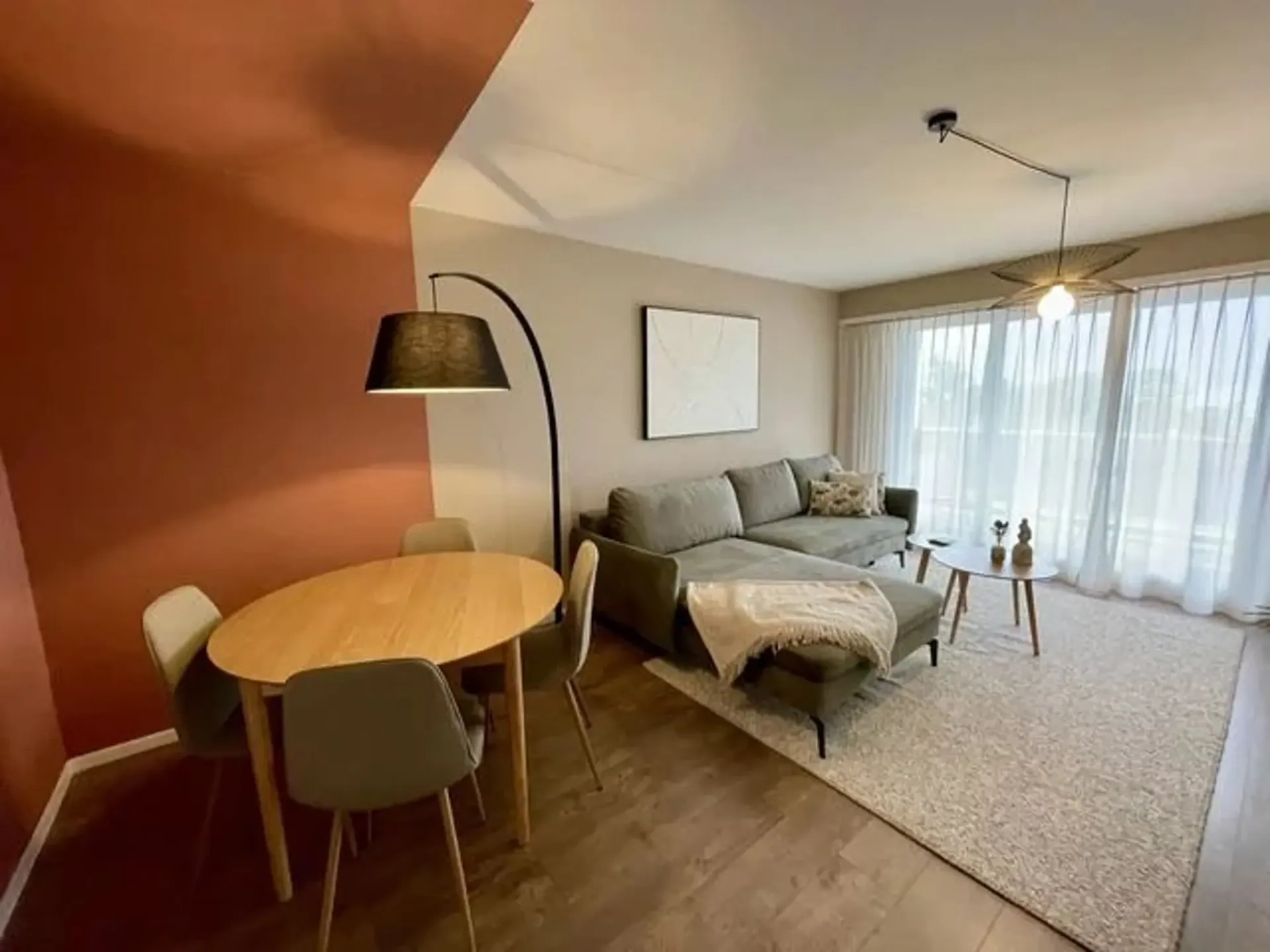 Möblierte 2.5-Zimmer-Wohnung im 4. Stock