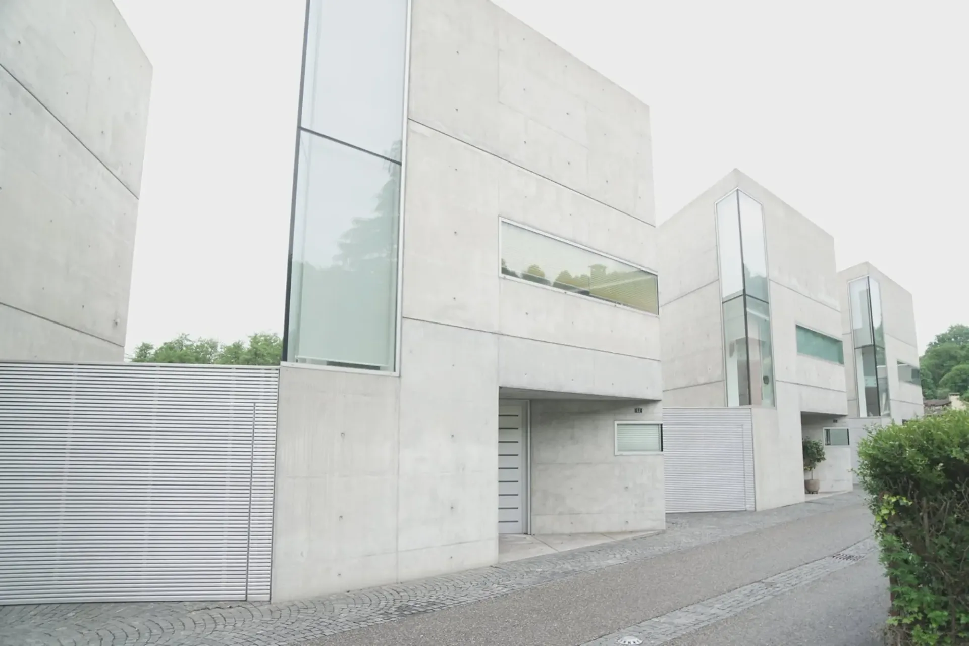 Elegantes Einfamilienhaus in Gentilino – 6 Zimmer mit exklusiver Aussicht und Komfort