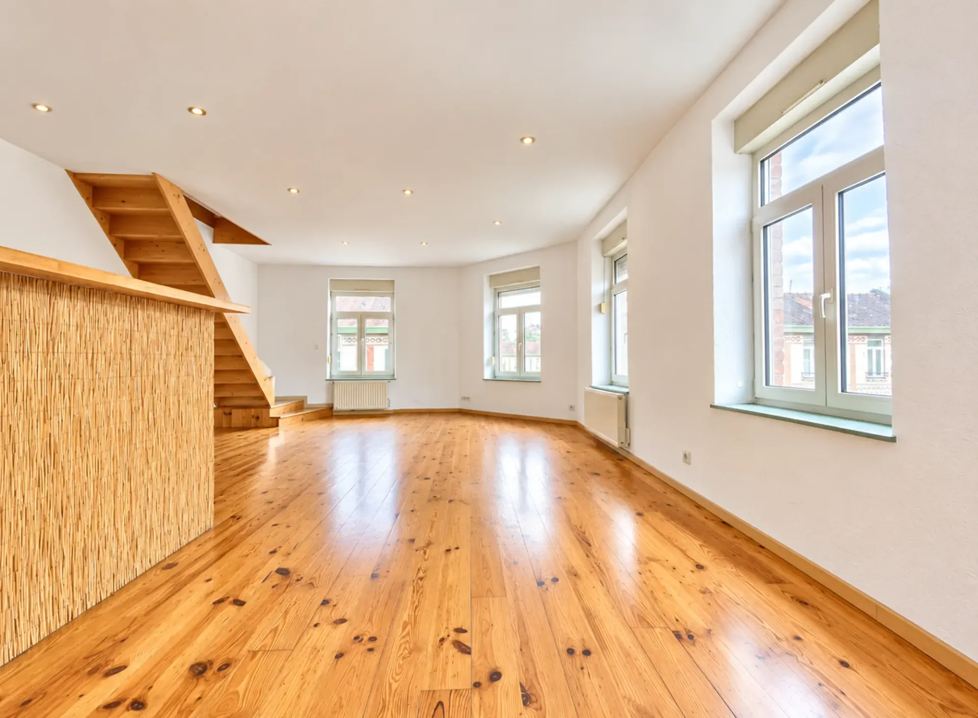 Lille Wazemmes – Großes T2-Duplex mit kommerzieller Gelegenheit