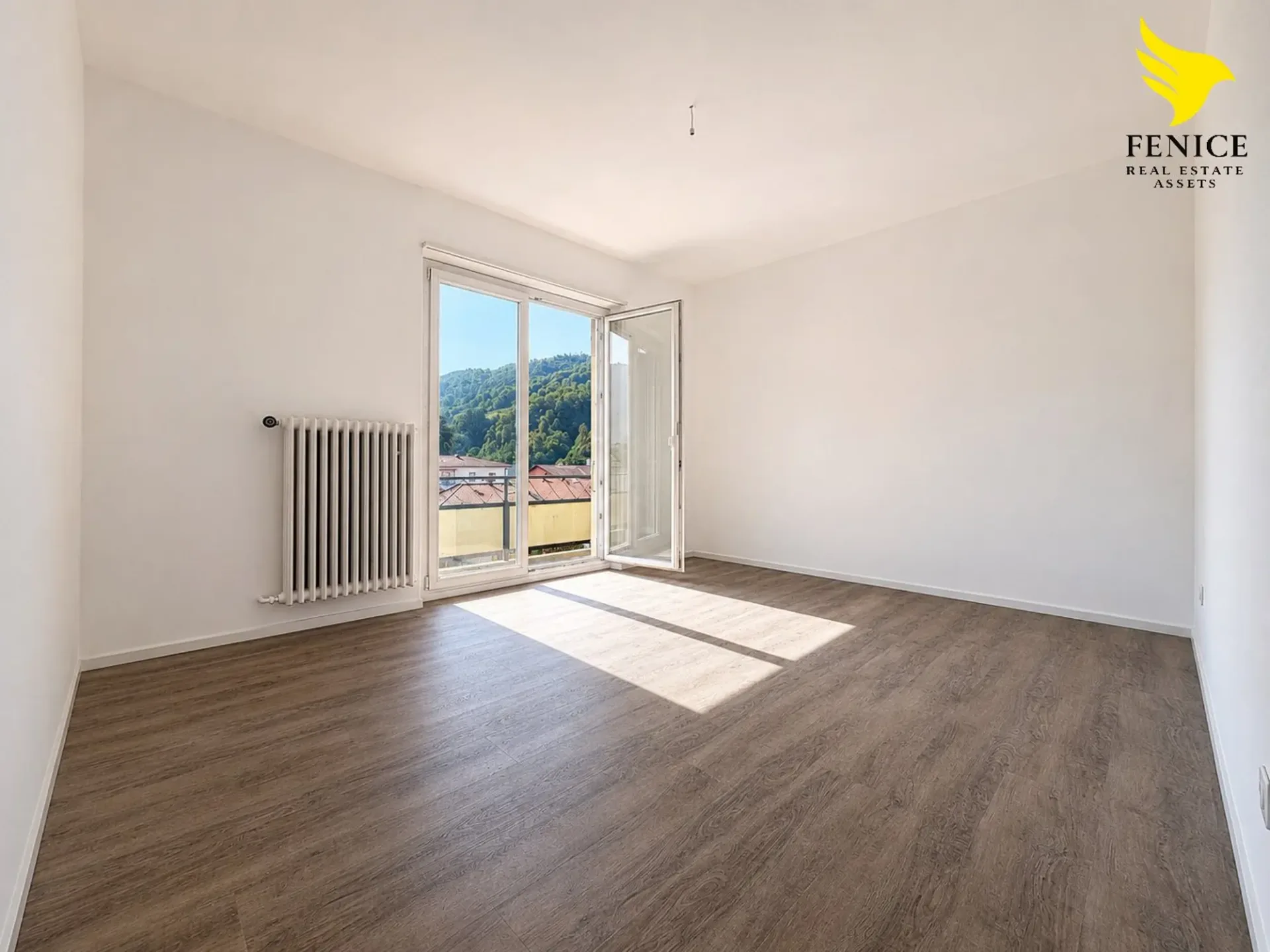 Helles 4.5-Zimmer-Apartment in Chiasso ab Mitte September