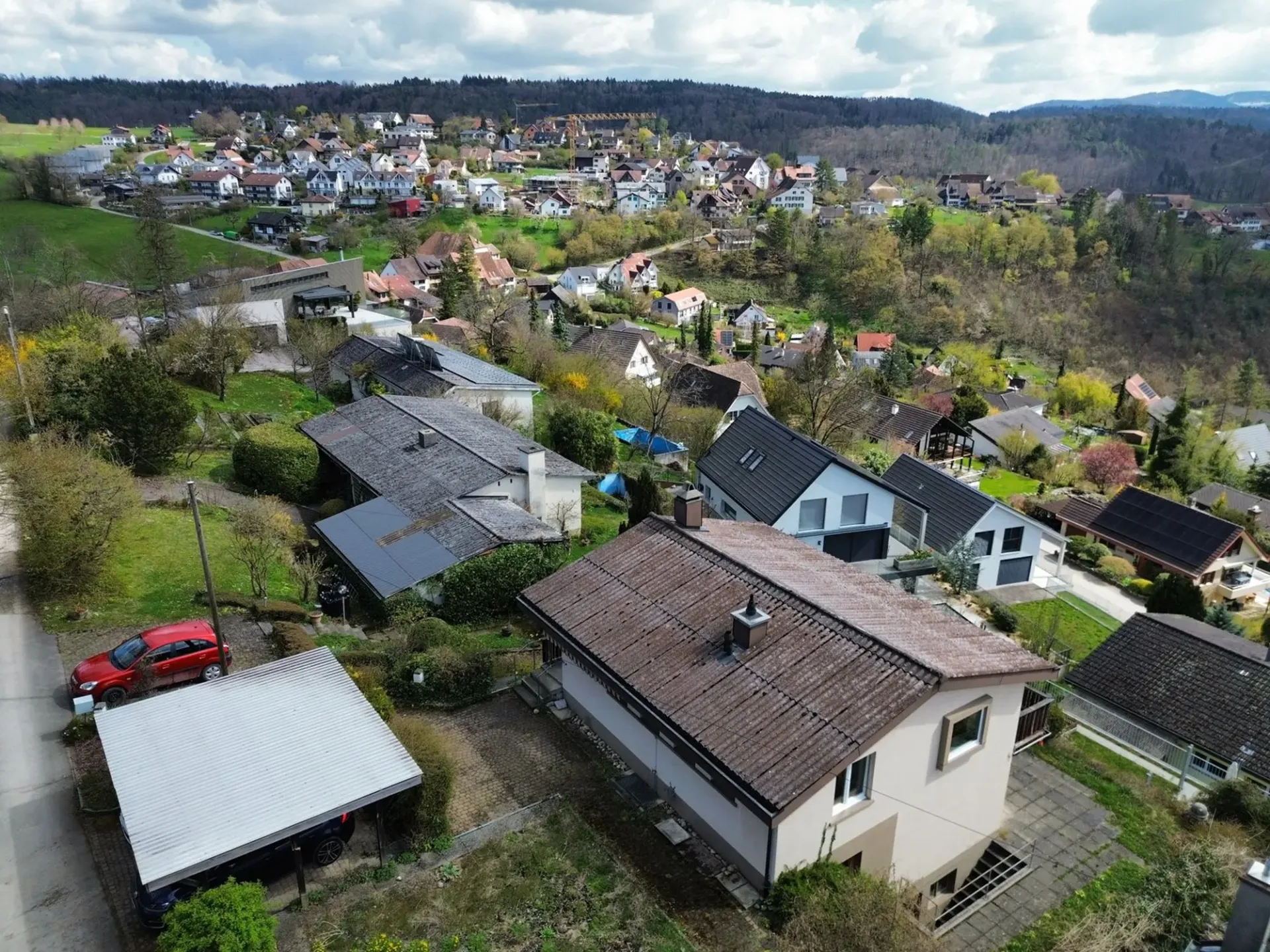 4.5-Zimmer Einfamilienhaus mit grossem Entwicklungspotenzial