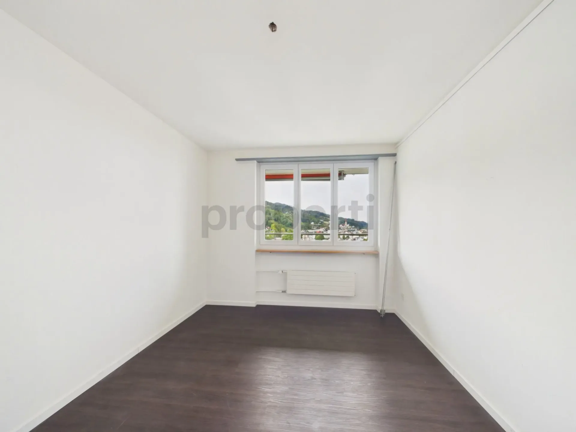 Lichtdurchflutetes Wohnen mit Balkon und Weitsicht