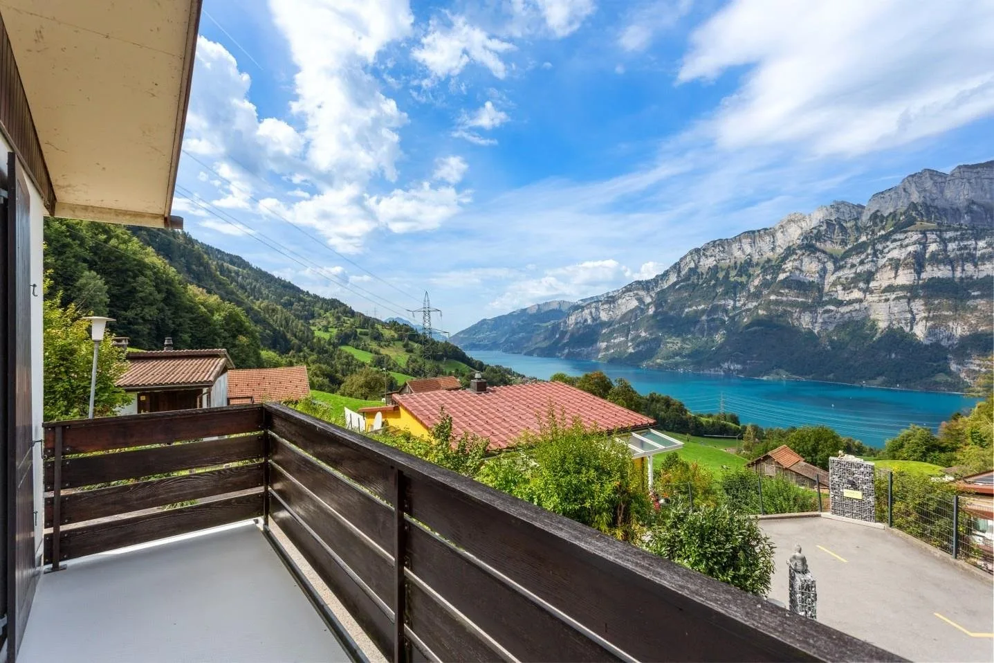 Einfamilienhaus mit traumhafter Walensee- und Bergsicht