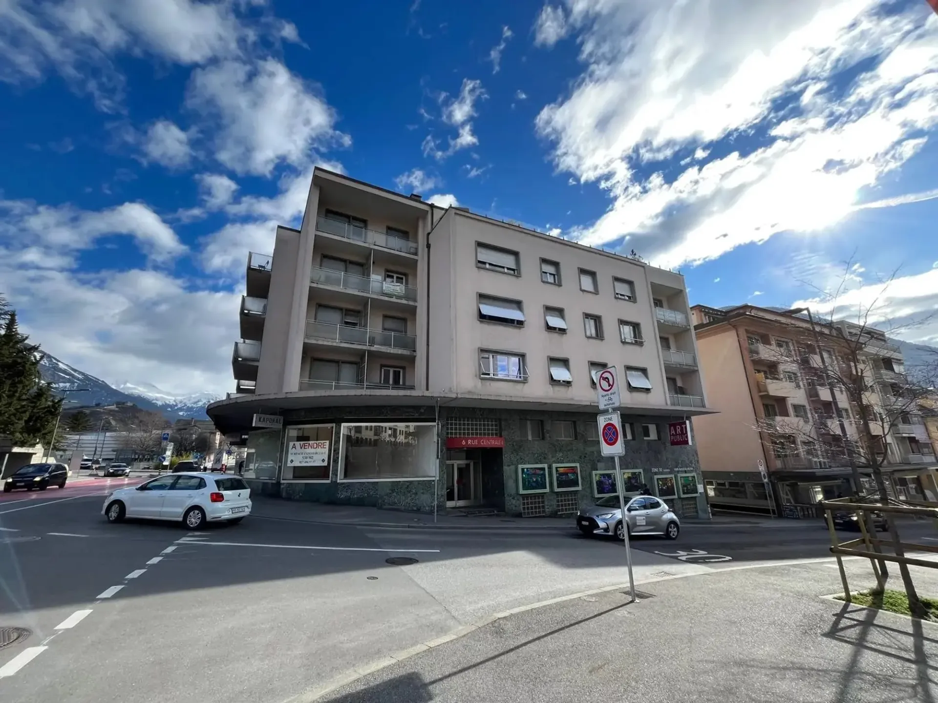 Wohnung mit 4 1/2 Zimmern im Zentrum von Sierre