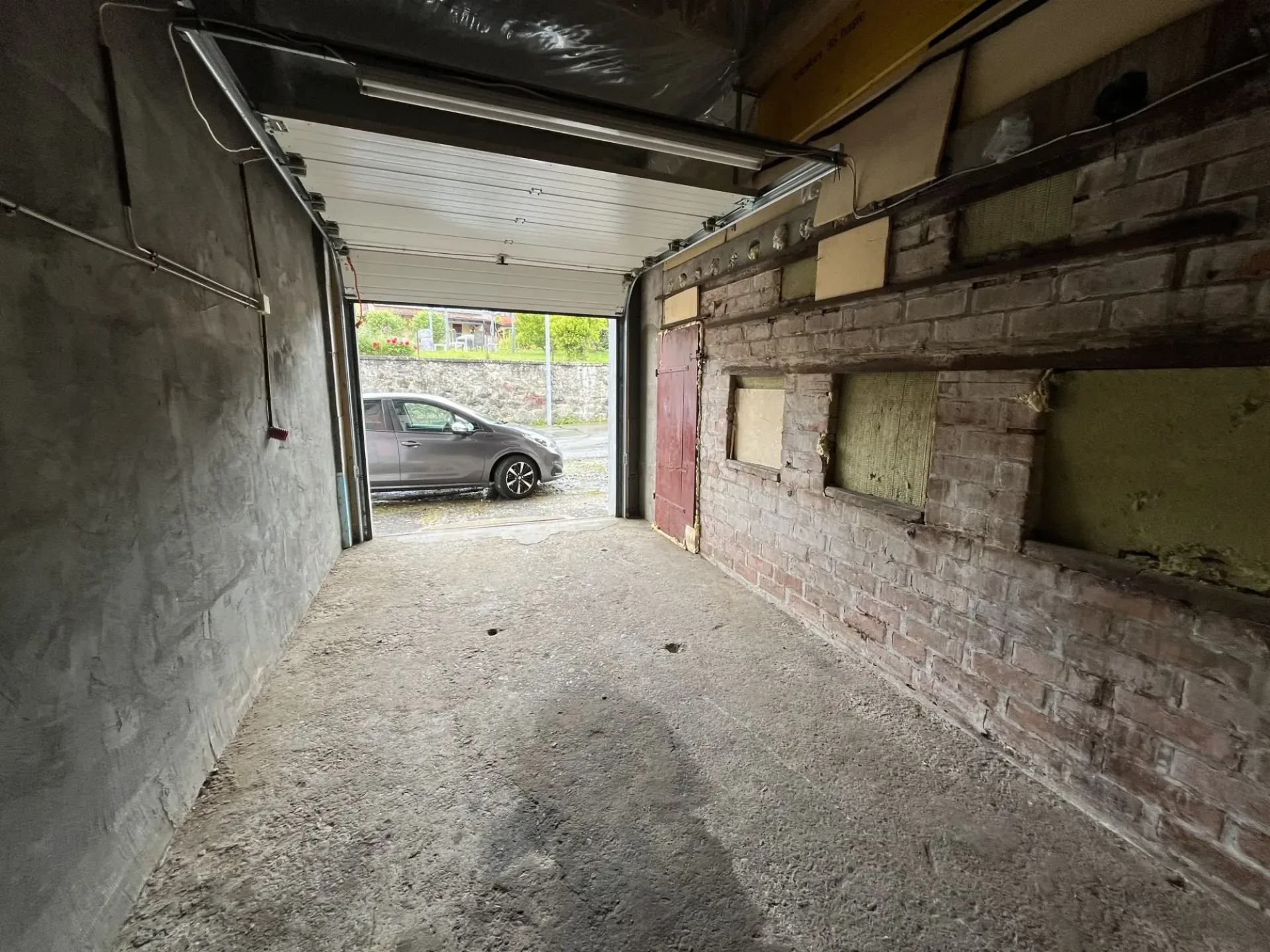 GARAGE BOX INDIVIDUEL, TRES SPACIEUX