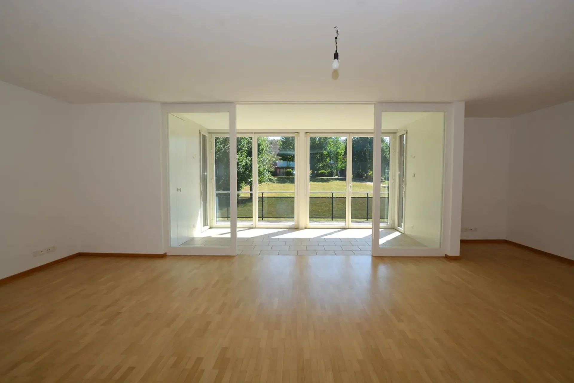 3.5-room maisonette apartments – spacious living on two levels in Oberwil