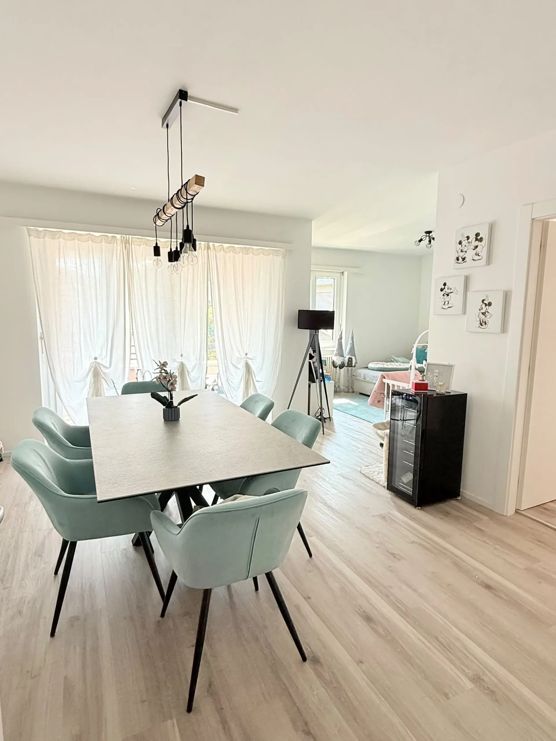 GROSSES UND HELLES APARTMENT IN RUHIGER LAGE