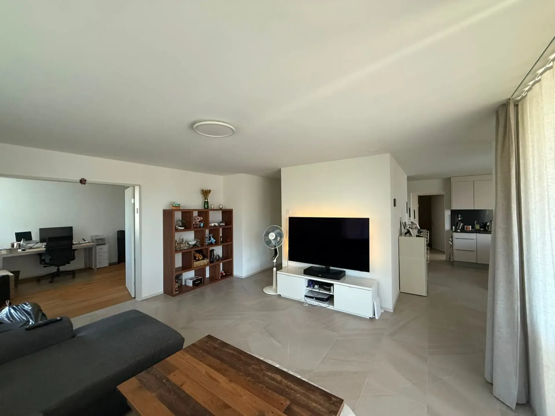 Moderne 3.5-Zimmer-Wohnung mit Balkon in Flamatt mieten