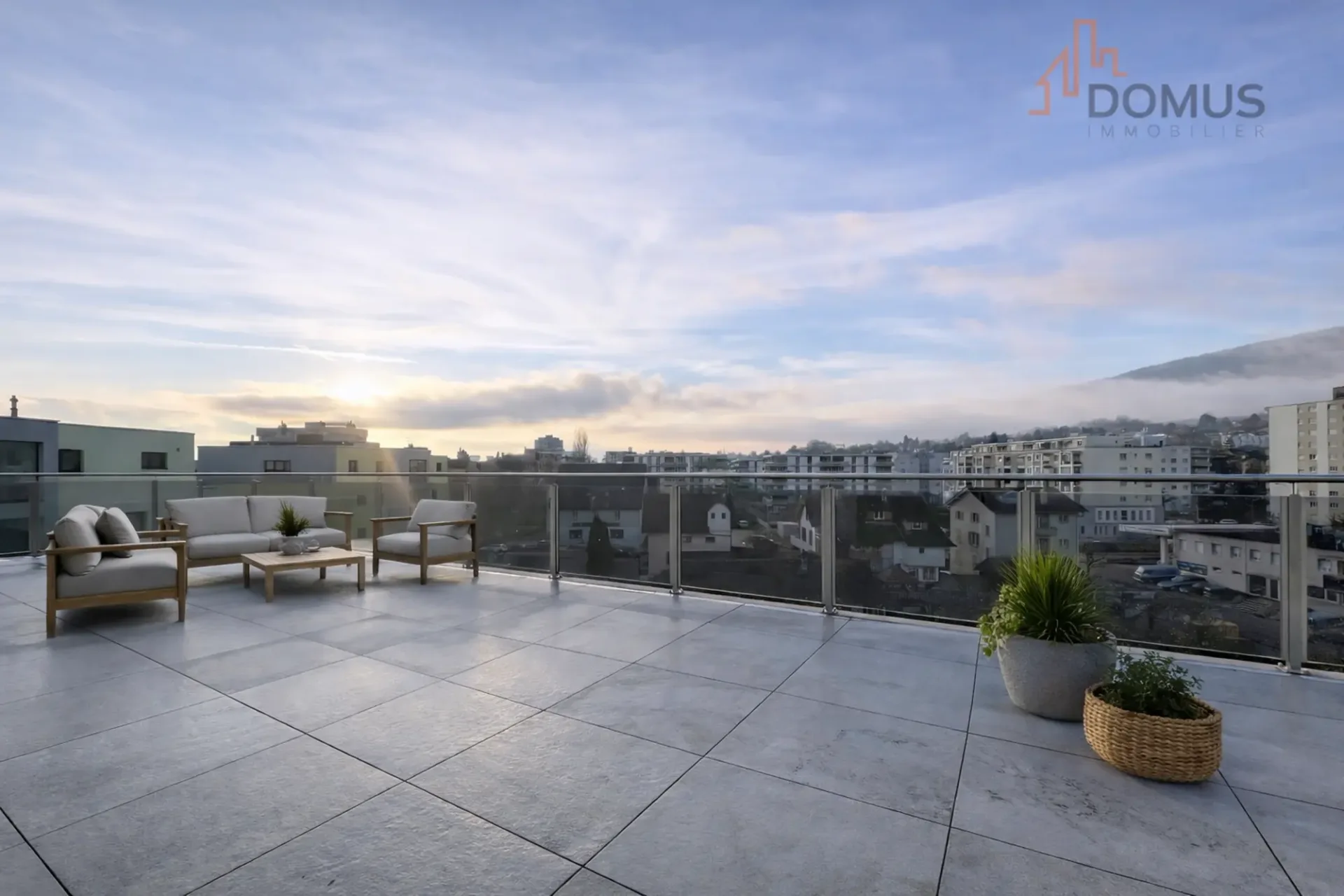 Prächtiges 4,5-Zimmer-Dachgeschoss mit großer Terrasse