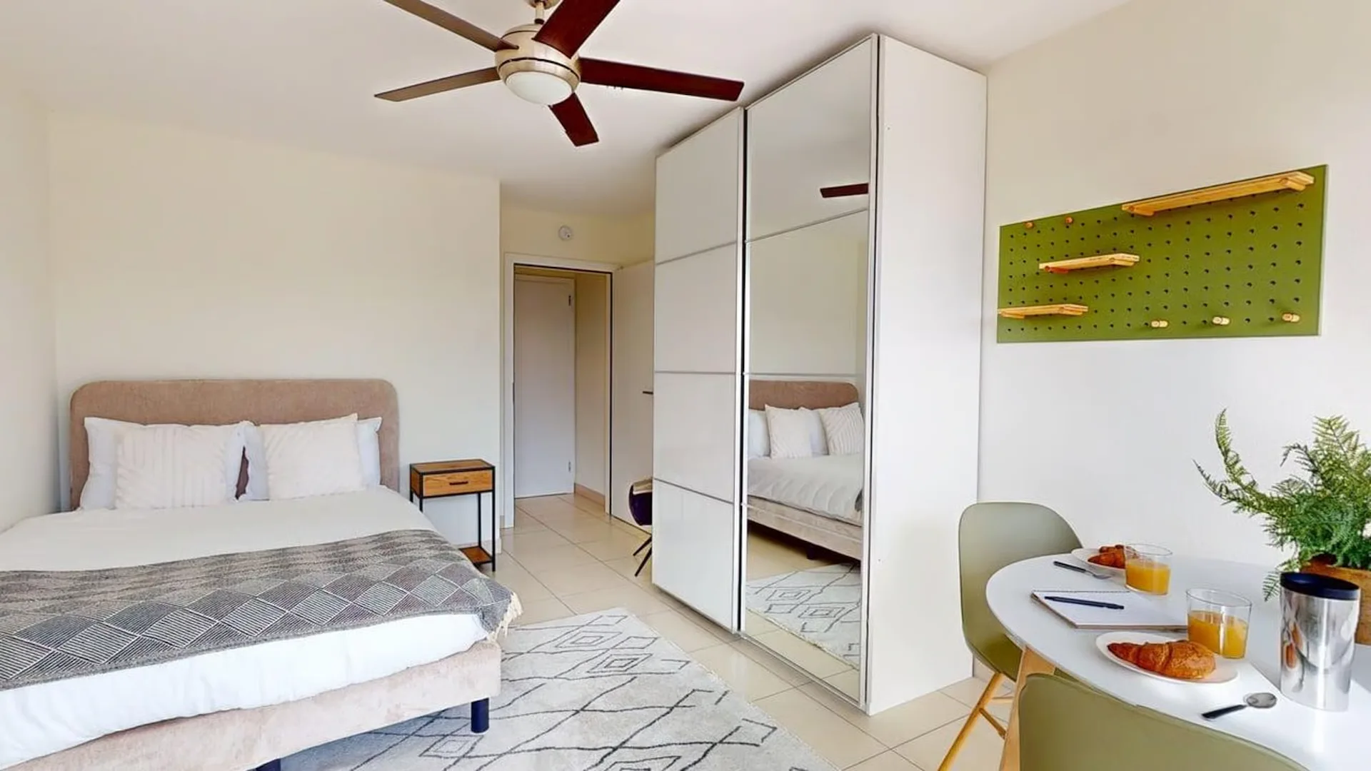 Helles Zimmer in einer WG – Ideal für Studenten – Route de la Gare 16D, Mies (Versoix)!