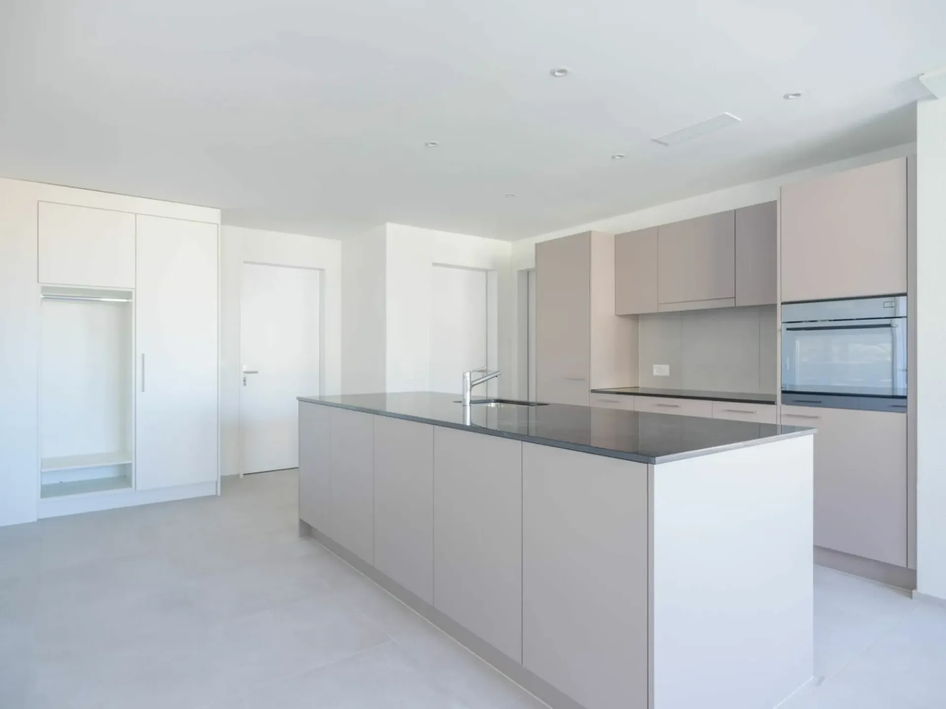 3.5-Zimmer-Neubauwohnung mit gemütlicher Loggia