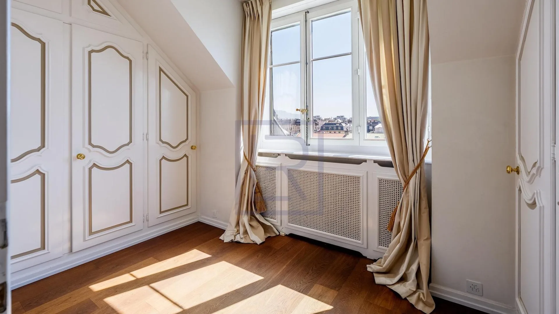 Dachgeschoss mit Seeblick
