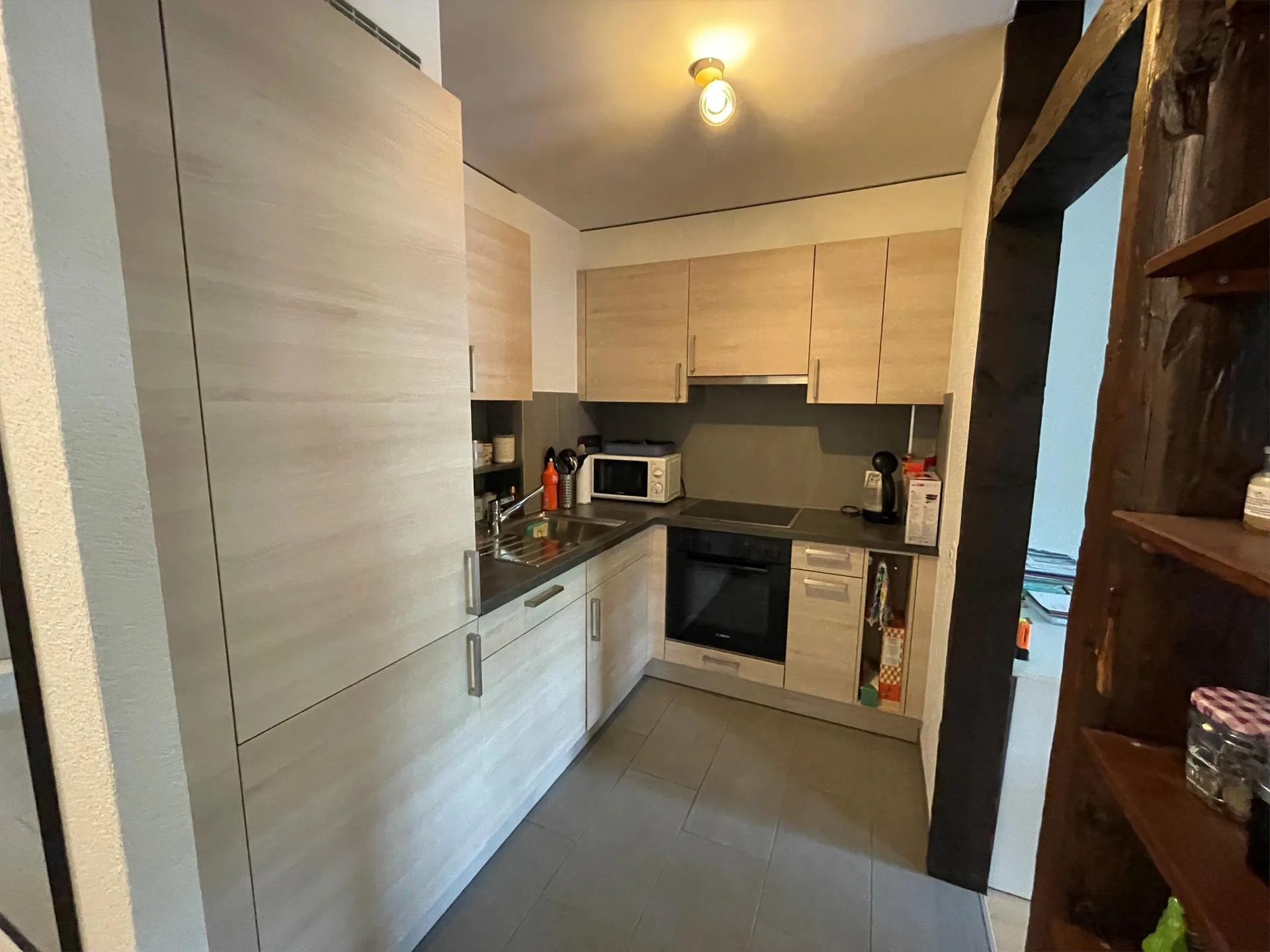 Appartement de 2 pièces 58 m2 avec cachet et ascenseur