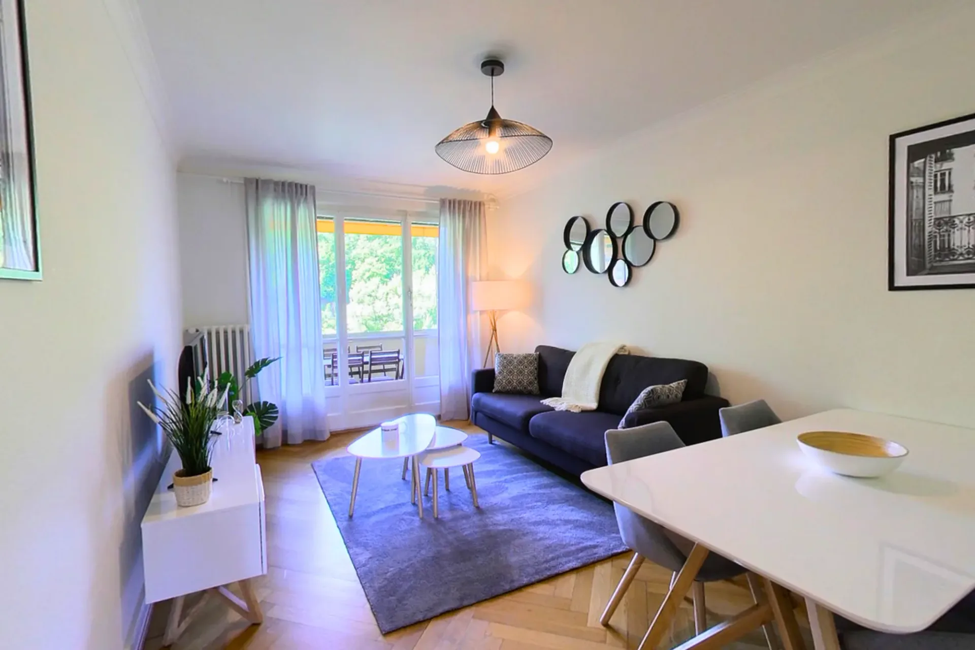 1-Bedroom Furnished Spacious Apartment with Balcony in Geneva!
