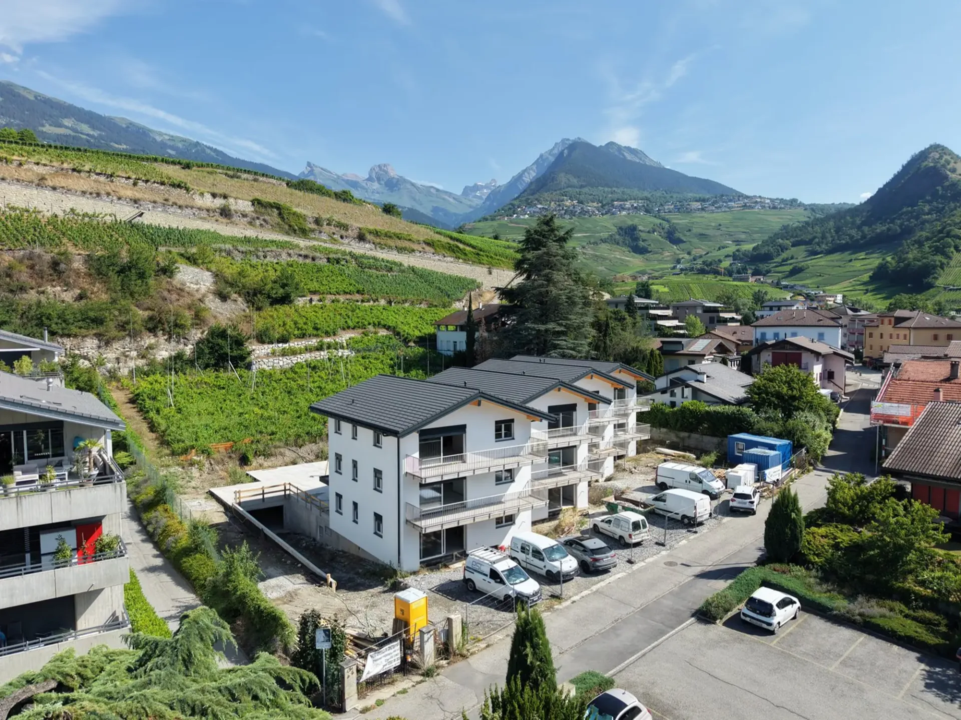 Appartement neuf de 4,5 pièces avec vue panoramique à Conthey