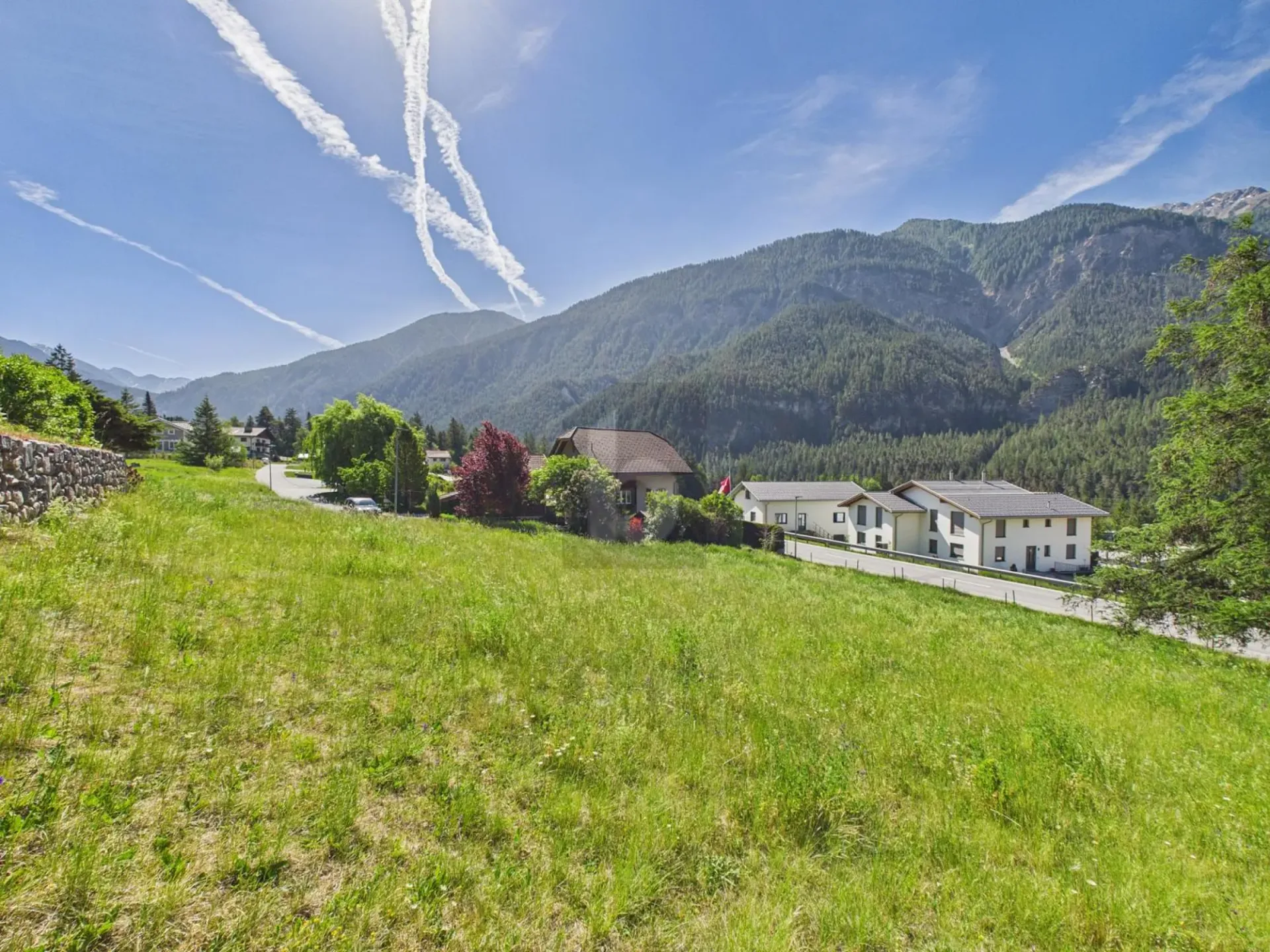 SONNIGE AUSSICHTSLAGE MIT BERGPANORAMA