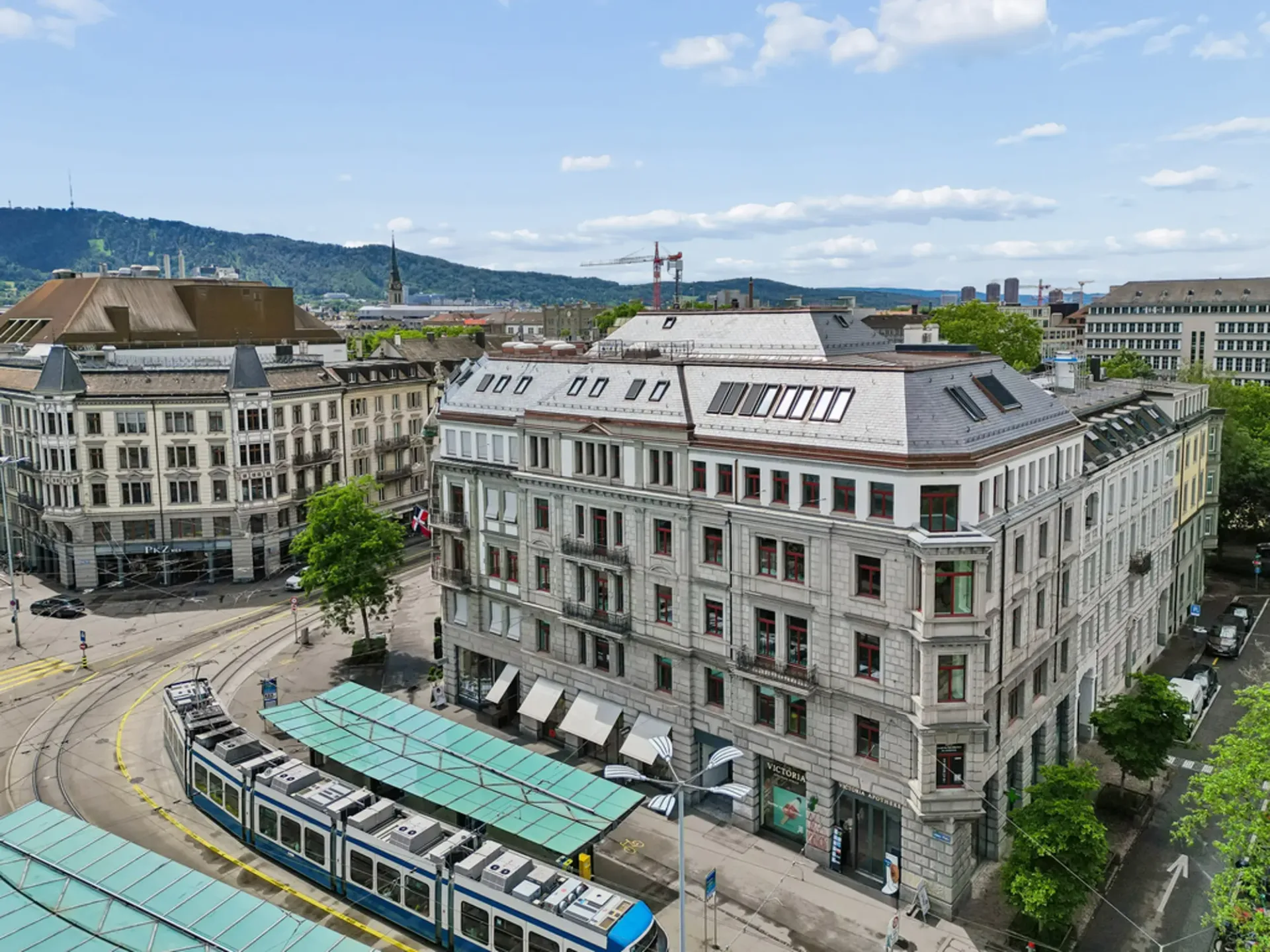 Hochwertig ausgebaute Bürofläche an bester Lage am Löwenplatz