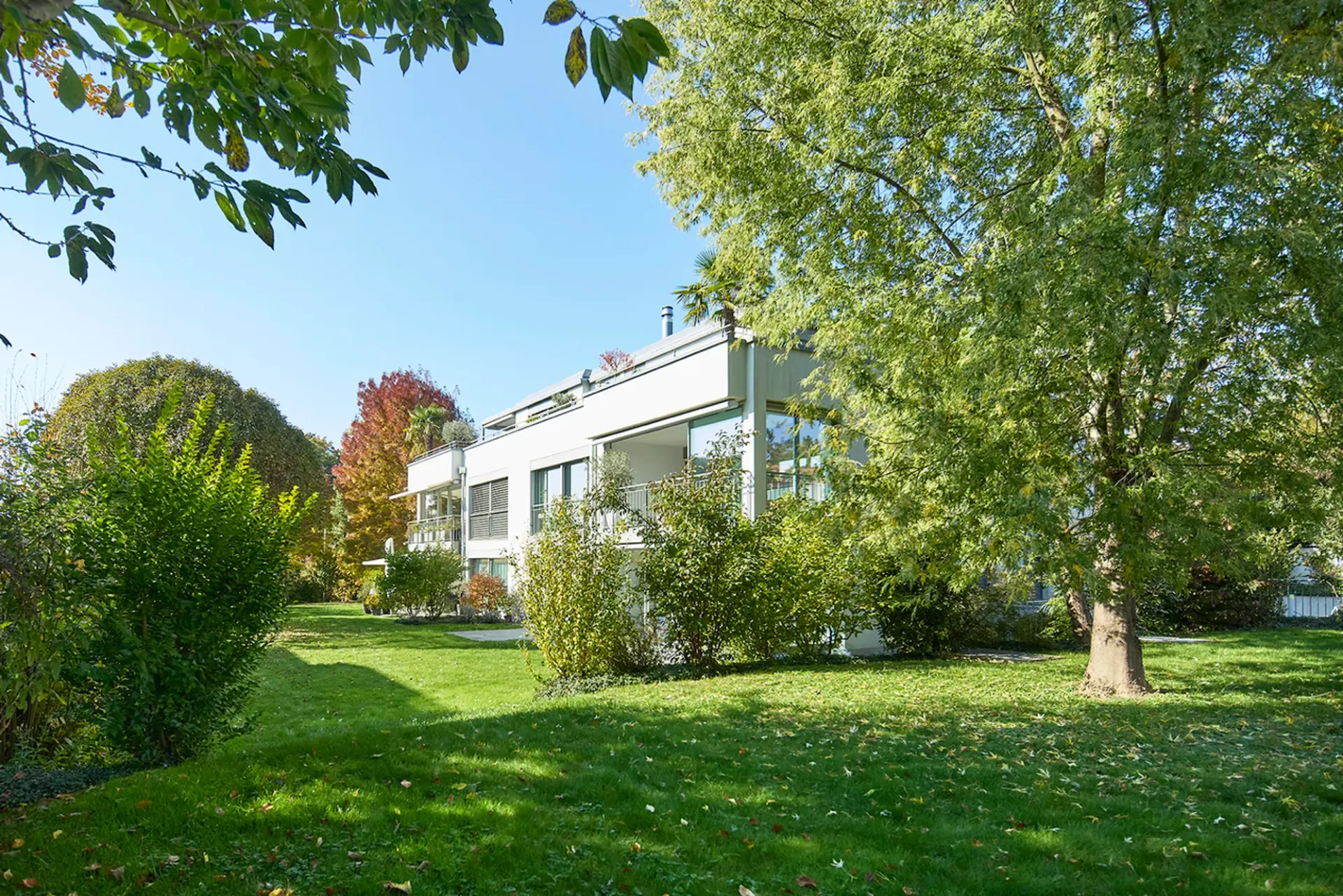 4.5 Zi.-Wohnung mit 173 m² Gesamtnutzfläche und Sky-Frame-Wintergarten