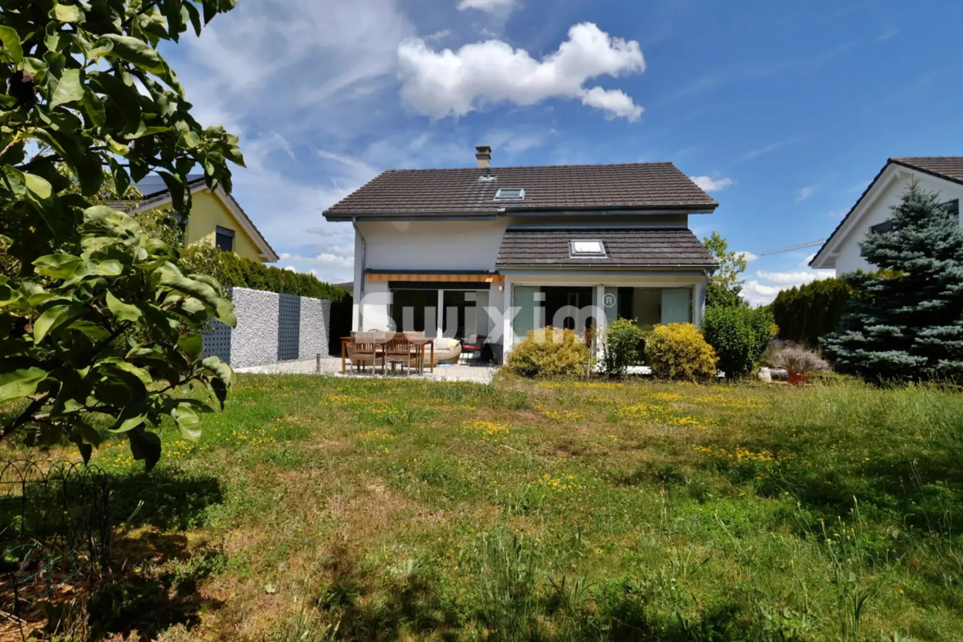 Exklusivität! Einfamilienhaus in einem Wohnviertel!
