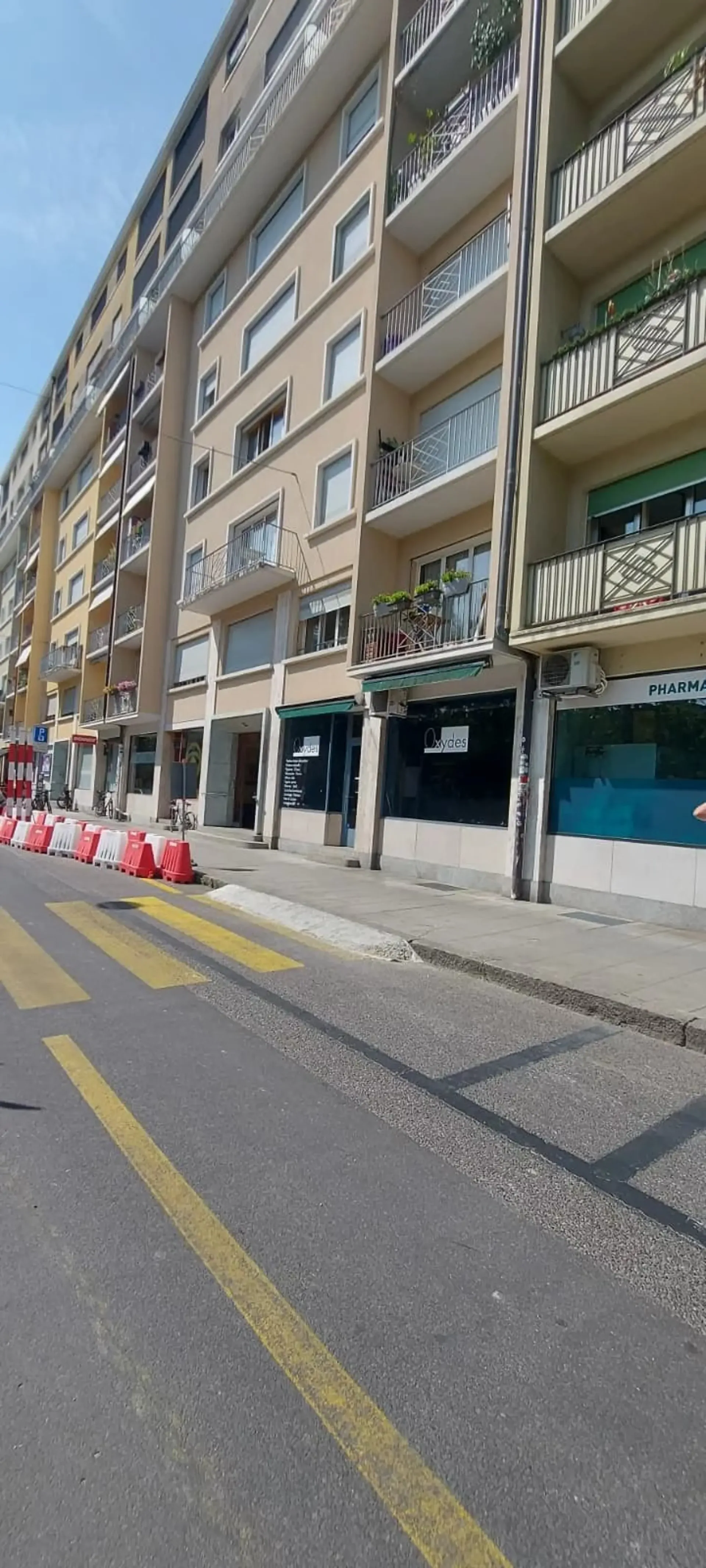 Arcade Gewerbeimmobilie in bevorzugter Umgebung in Carouge
