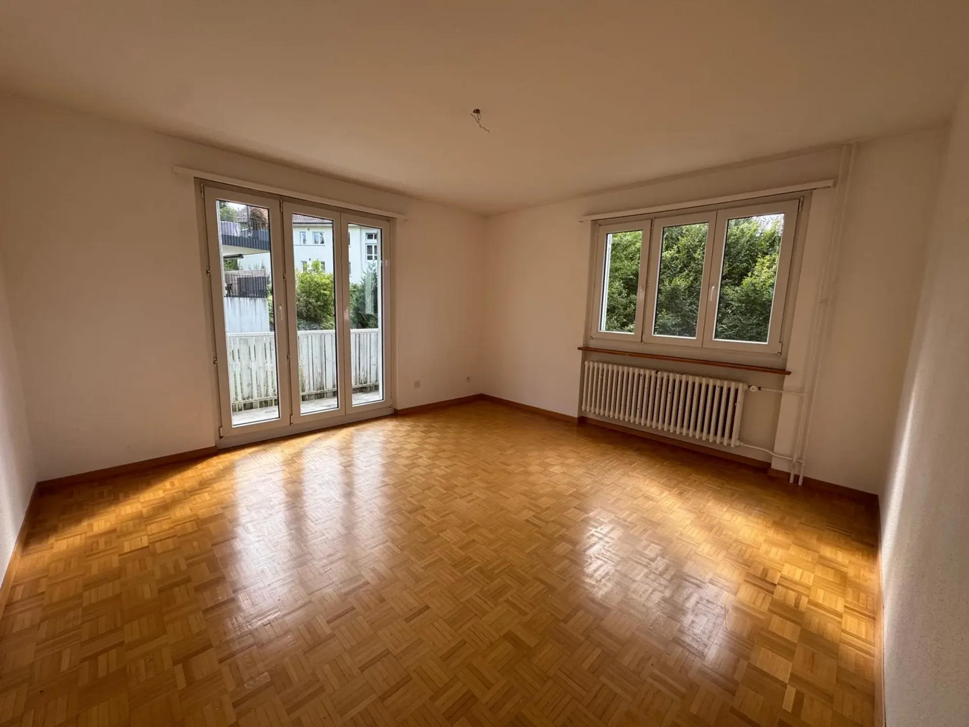 Geräumige 5-Zimmer-Wohnung mit Balkon in ruhiger Lage