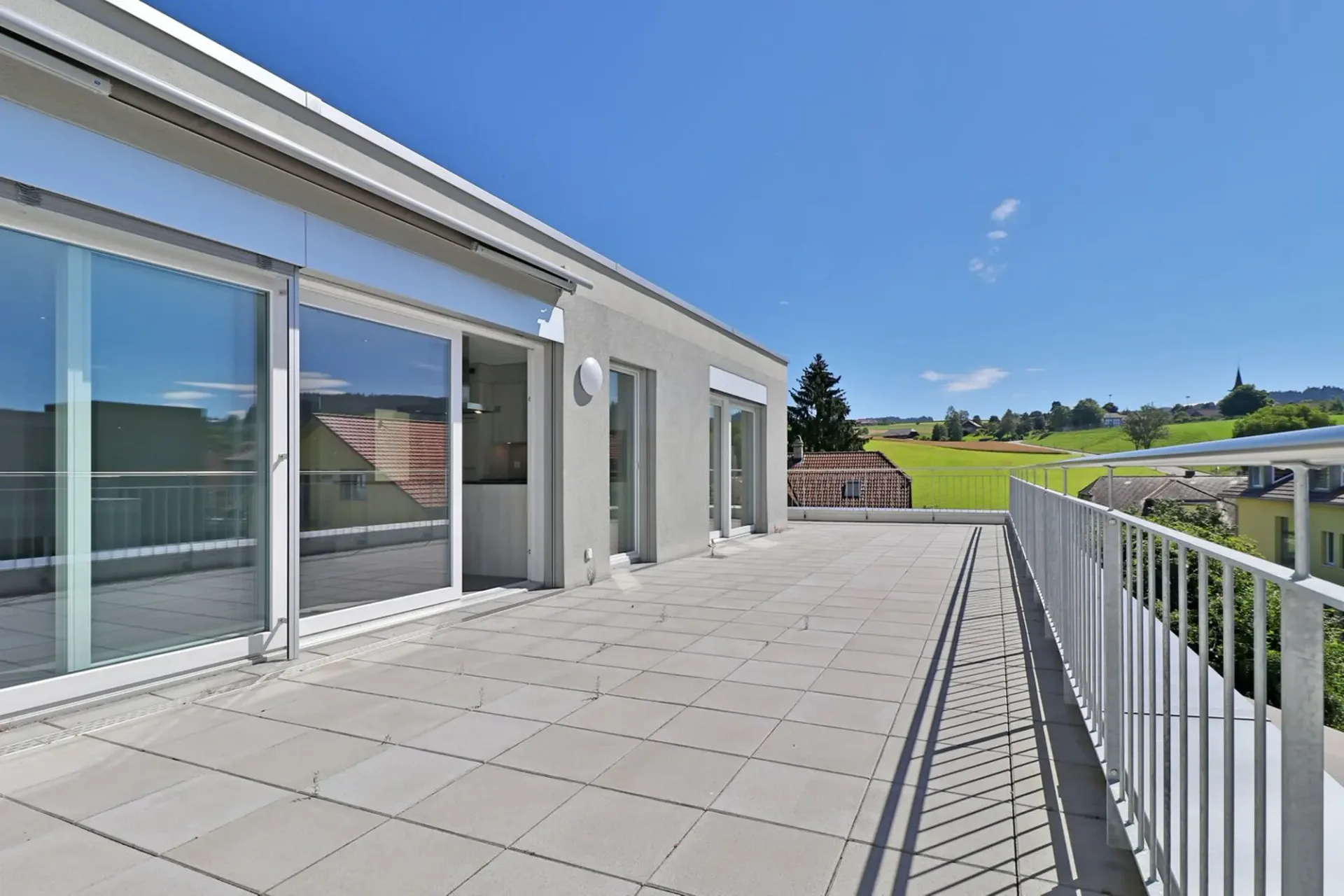 Appartamenti mansardati moderni con vista panoramica a Biglen