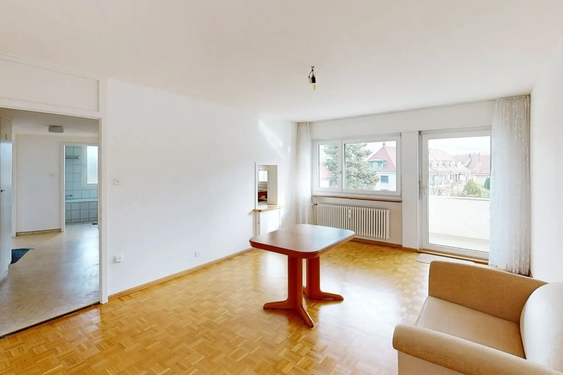 3.0-Zimmer-Wohnung mit 2 Balkonen nähe Neuweilerplatz