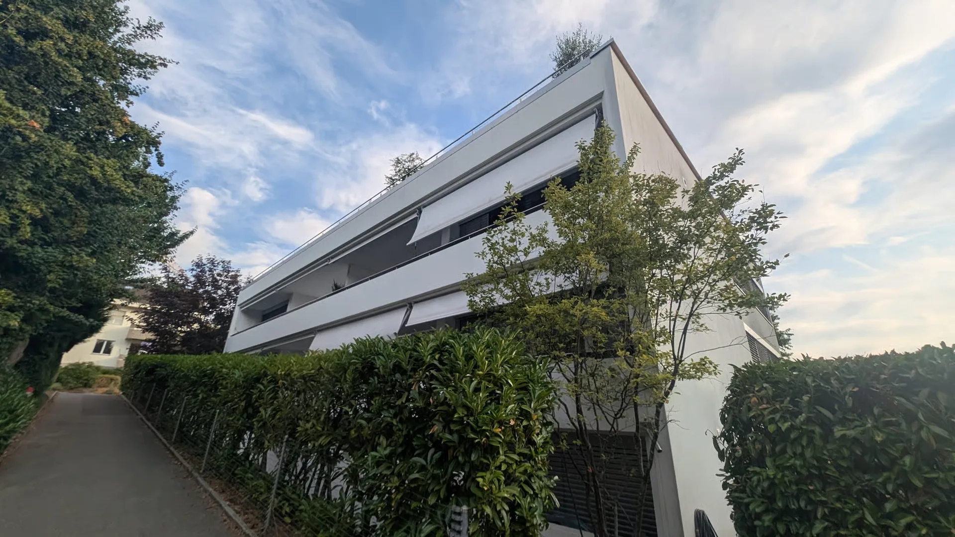 Exklusive 3.5-Zimmer-Wohnung mit Loggia/Sitzplatz
