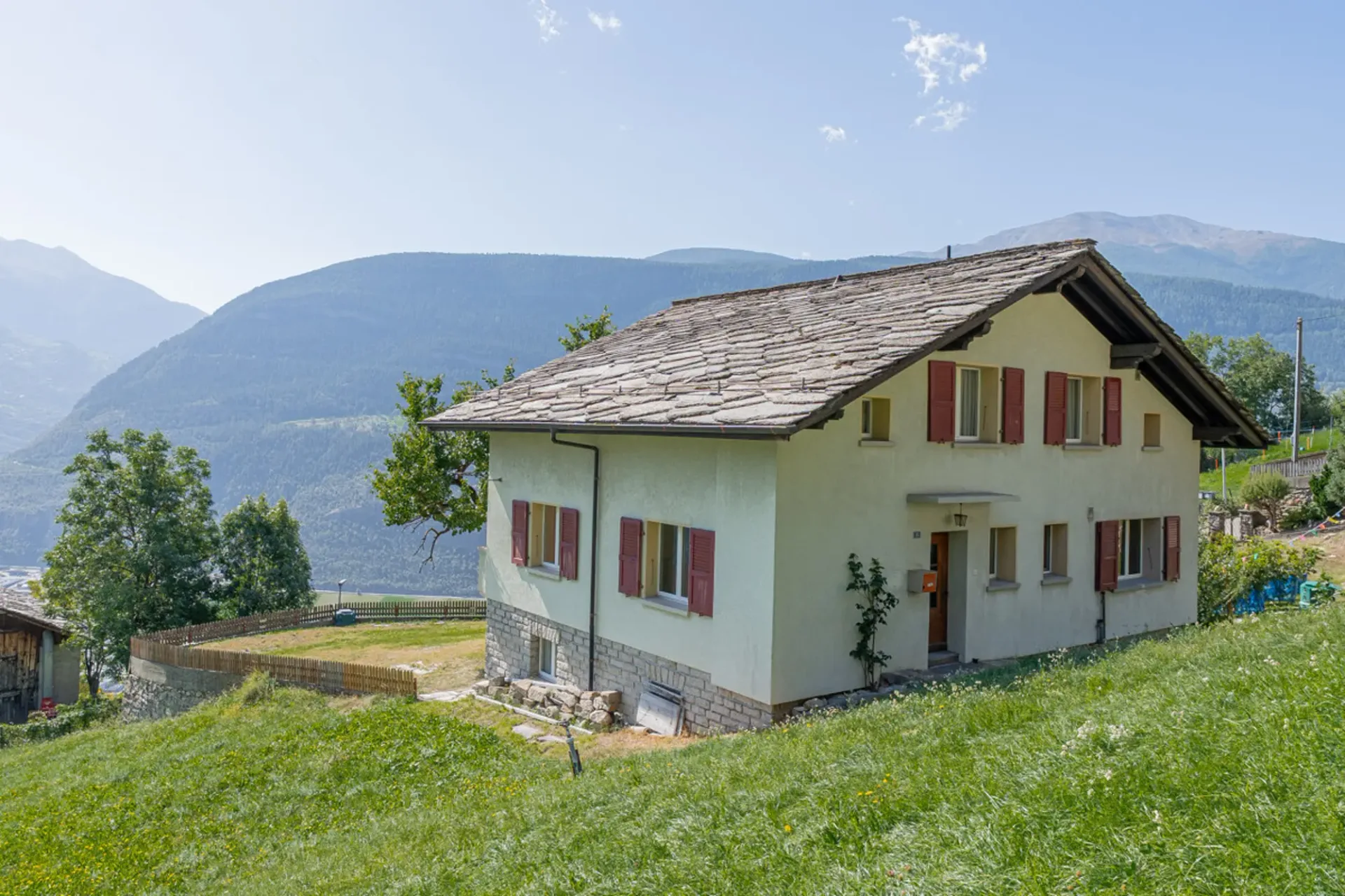 Gepflegtes Einfamilienhaus mit Einliegerwohnung und viel Potenzial