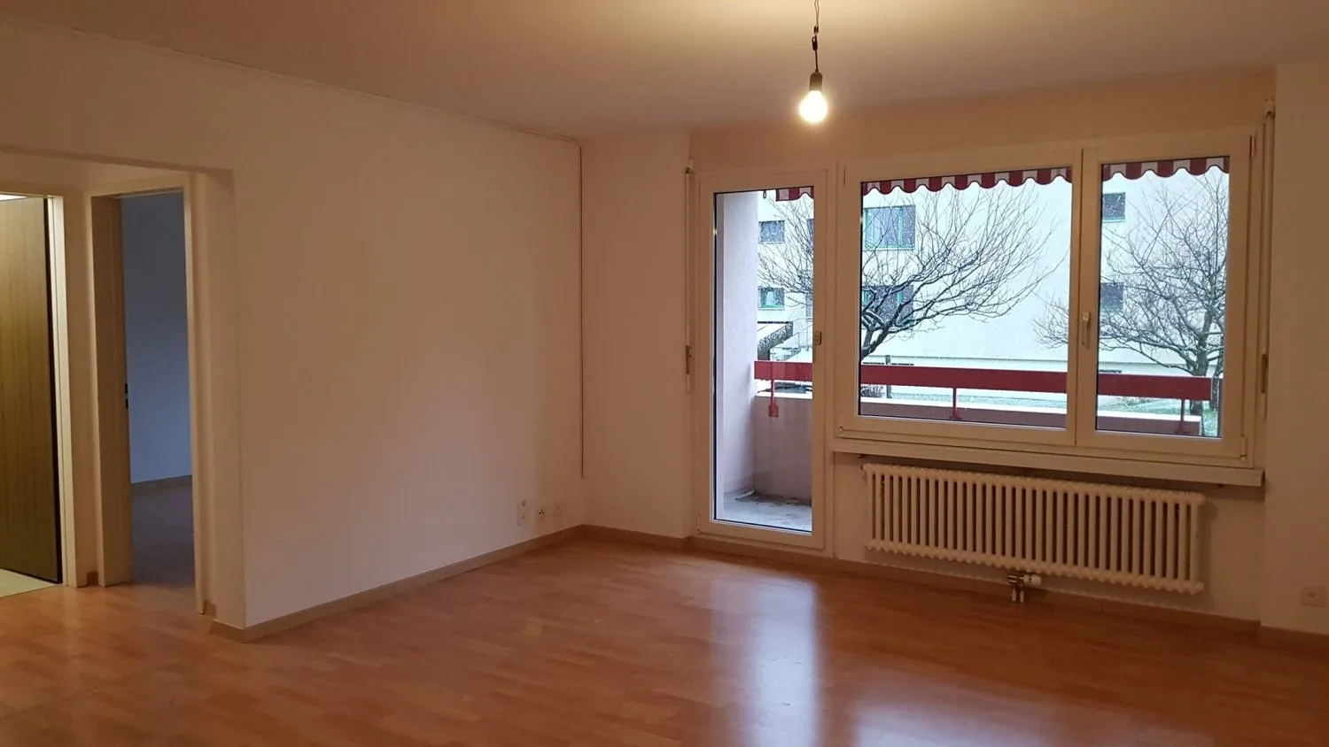 schöne 2.5 Zimmerwohnung am Dorfrand von Mels