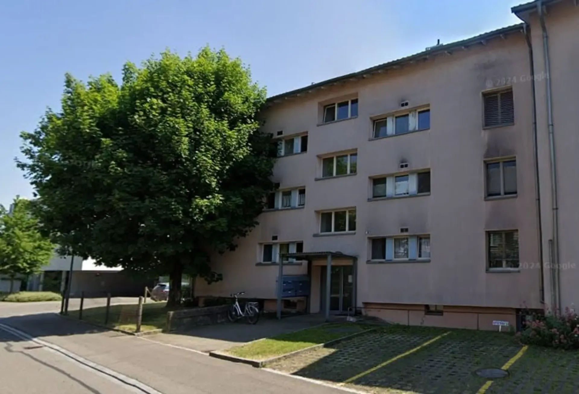 Charmante 3.5 Zimmer Wohnung mit Balkon