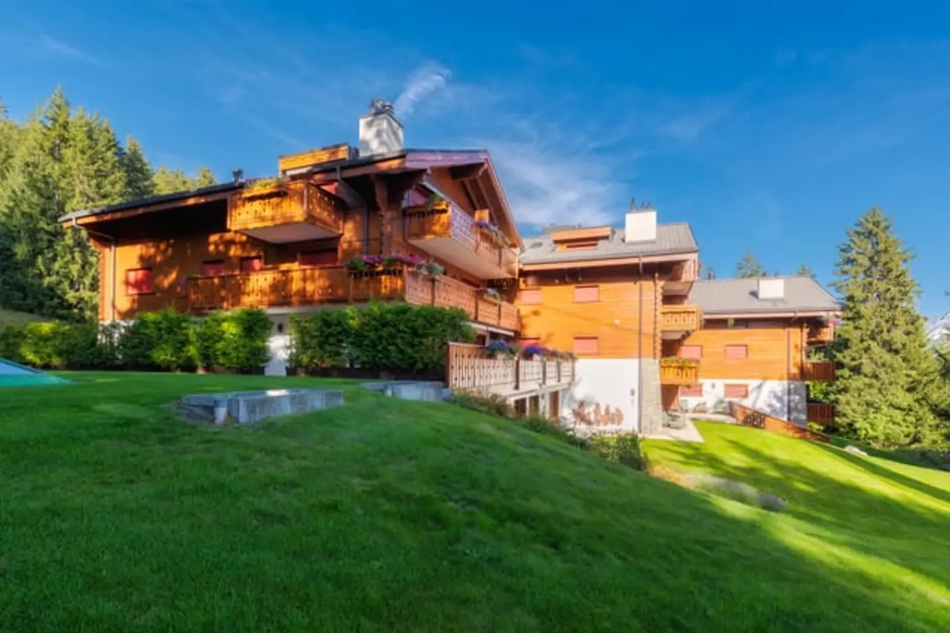 Prächtige 5,5-Zimmer-Wohnung Ski-in Ski-out mit atemberaubendem Blick