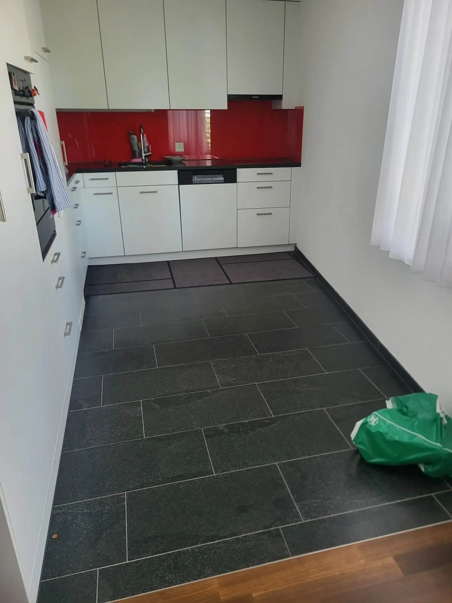 Moderne Wohnung mit Sitzplatz an zentraler Lage