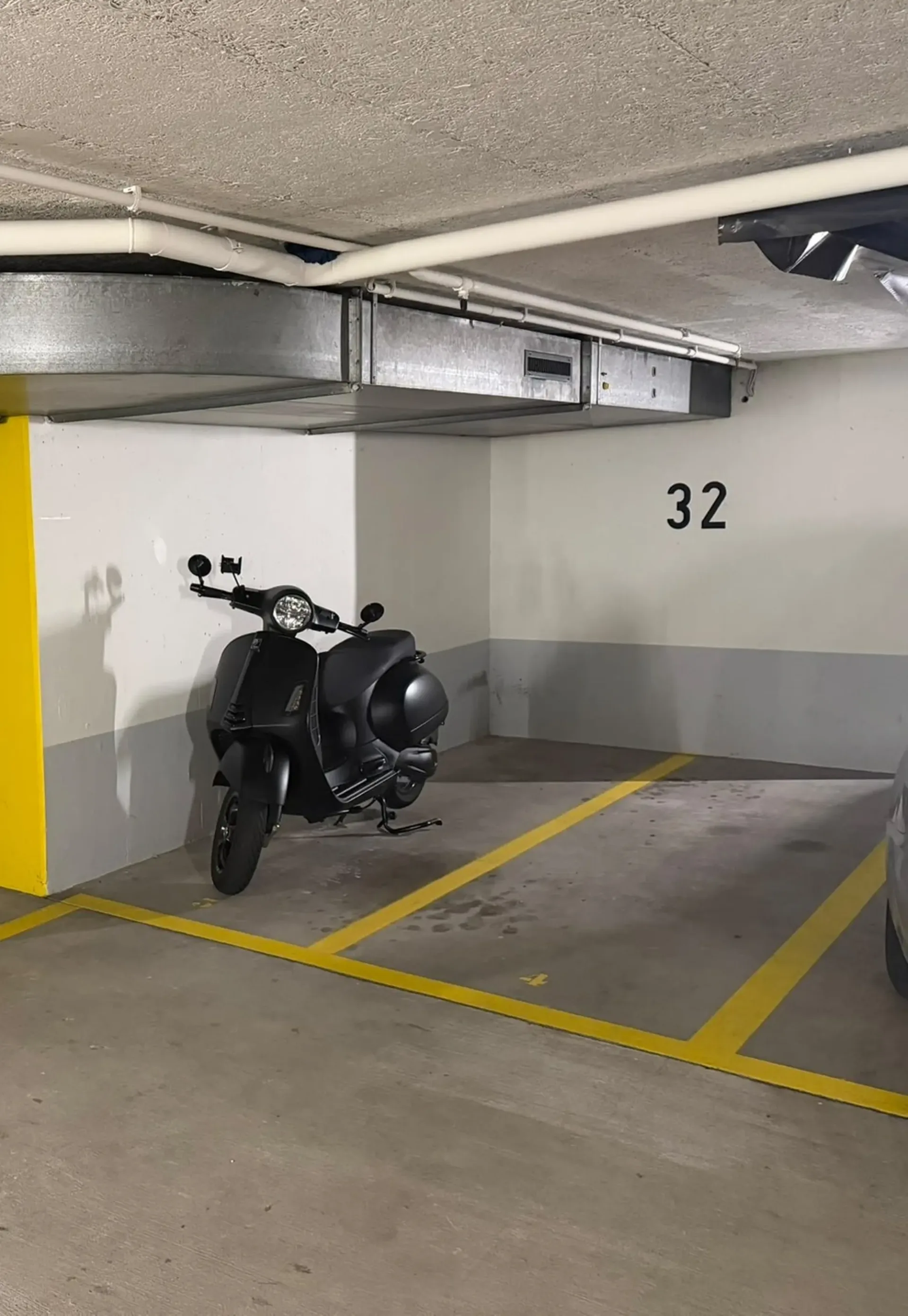 Place de stationnement pour trottinette à louer à 8055 Zurich
