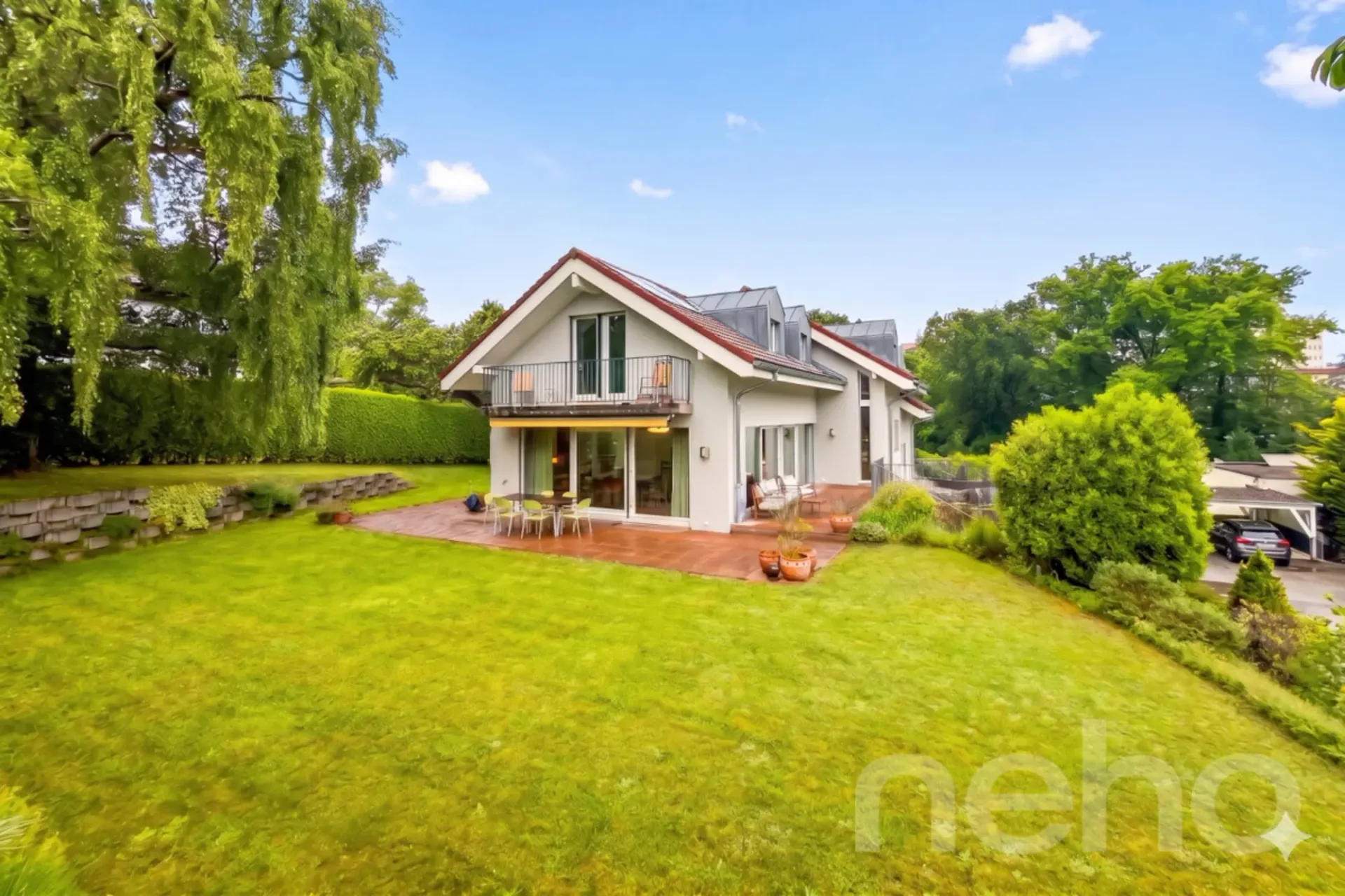 Elegant semi-detached house with a garden on the outskirts of Morges