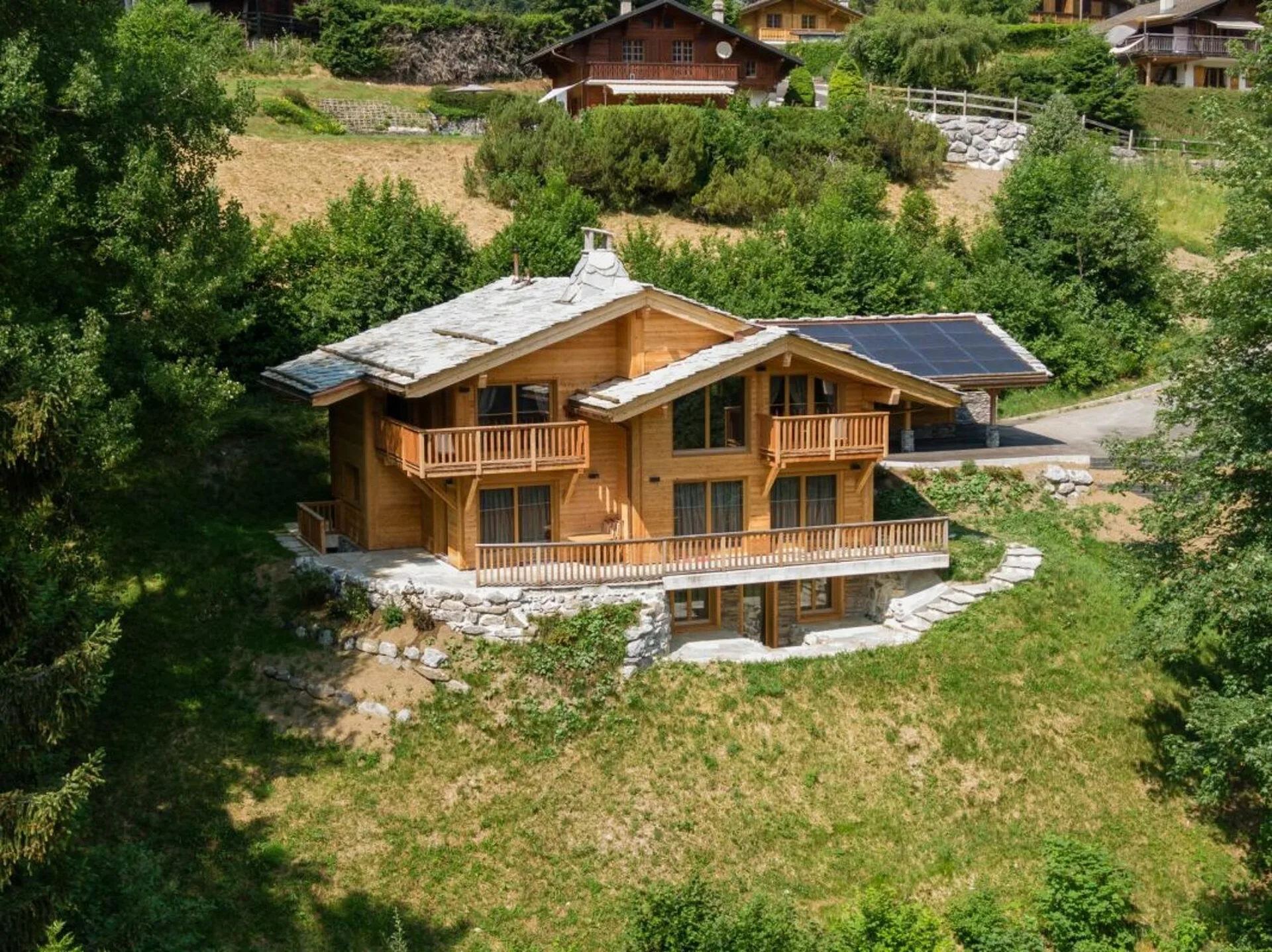 Chalet mit 8 Zimmern und atemberaubendem Blick