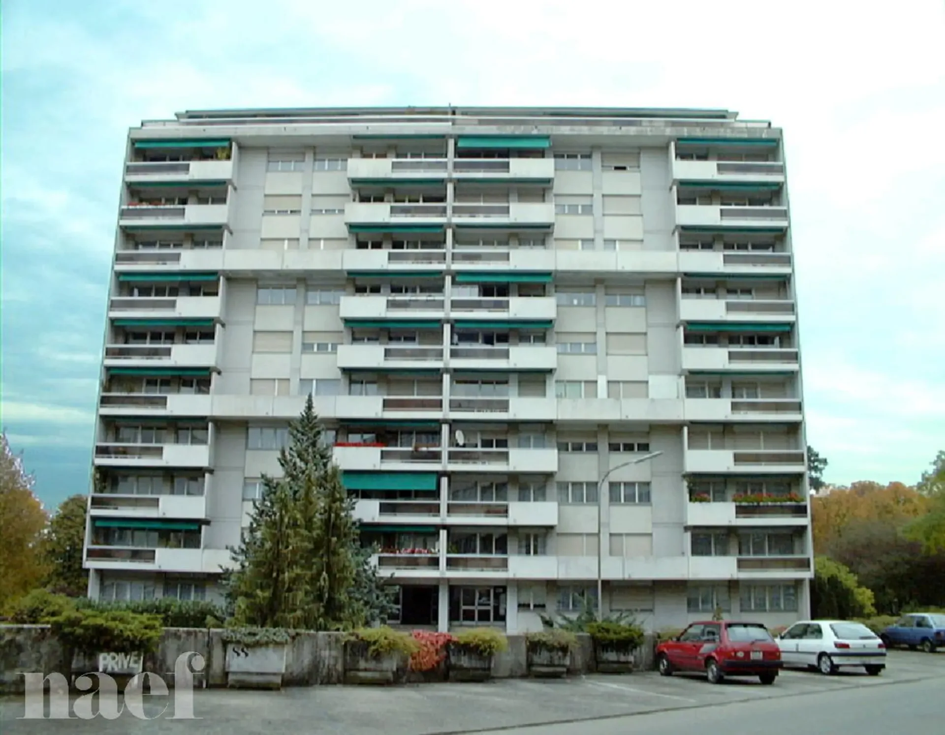 Außenparkplatz