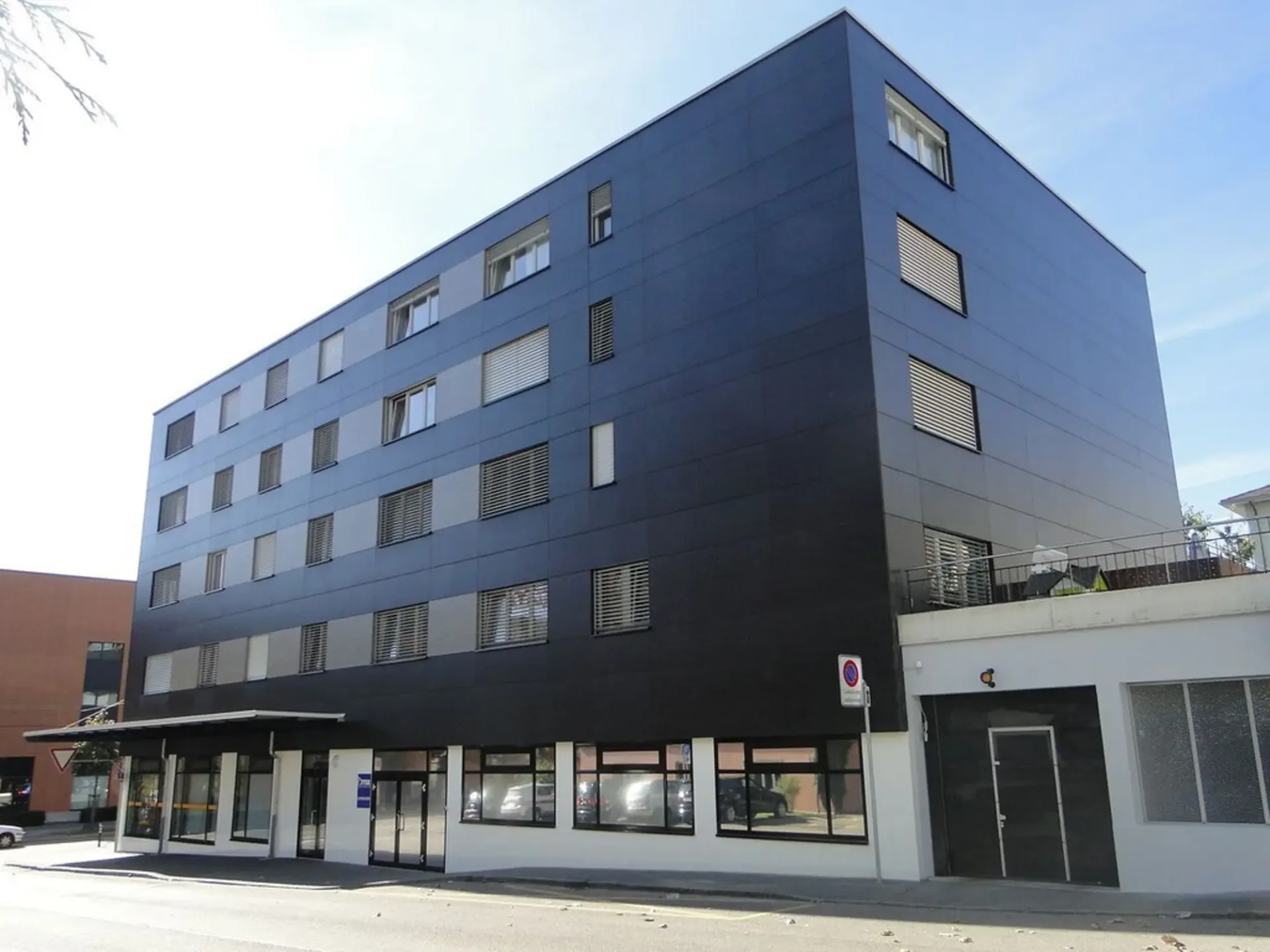 Parkplatz Innenplatz Nummer 13