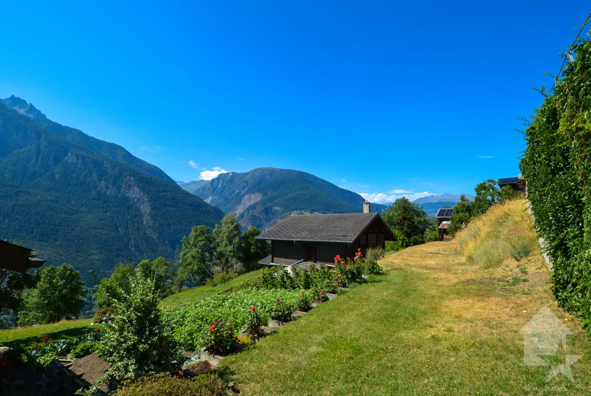 Haus in hervorragender Lage zur Renovierung