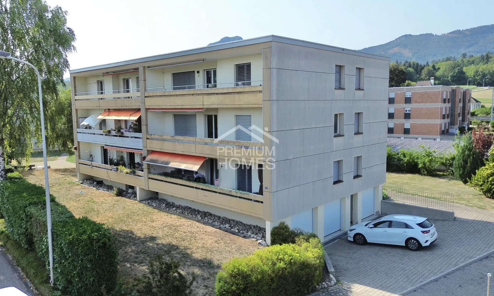 Appartamento attraente di 3,5 locali con piscina comune