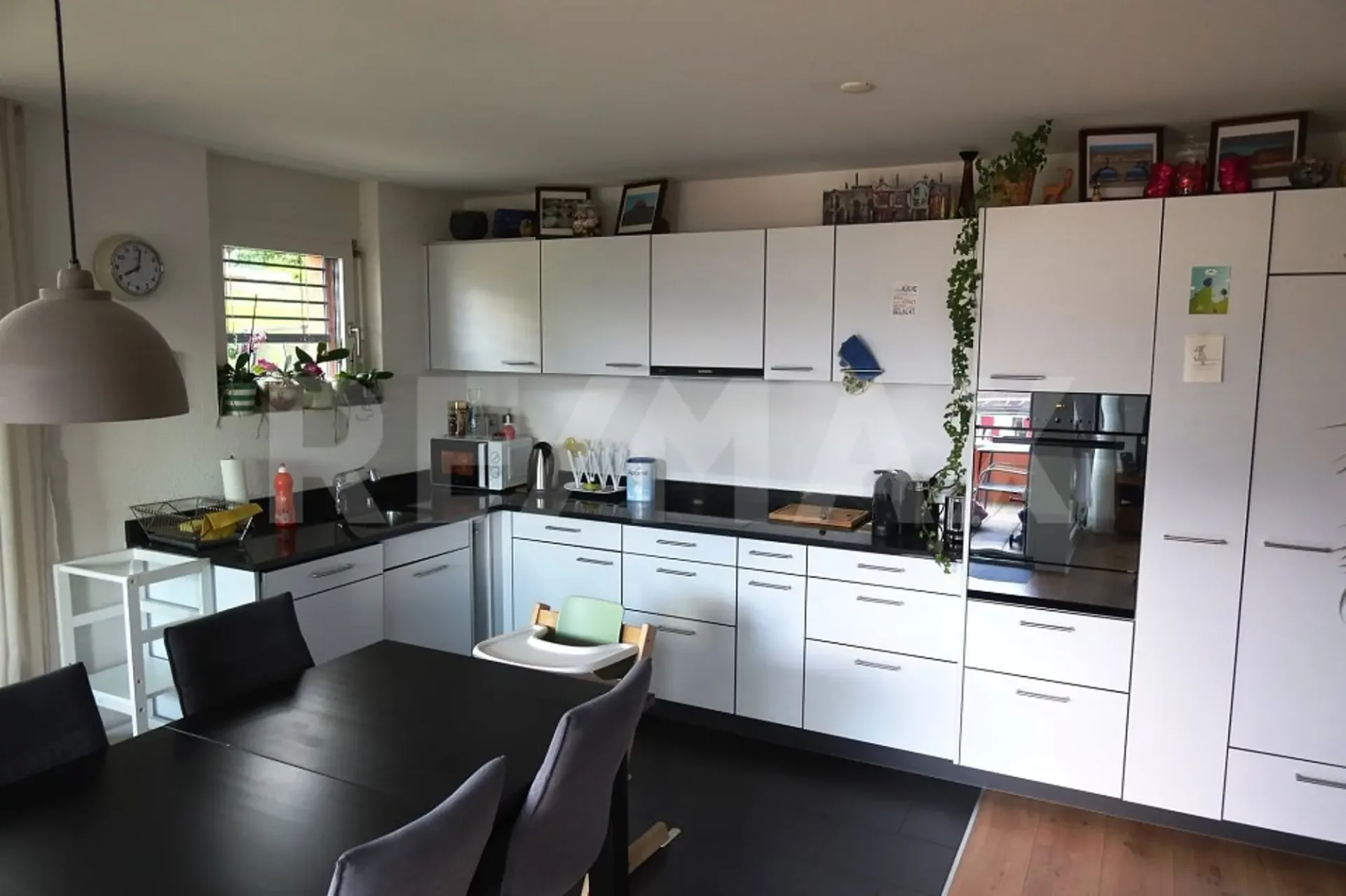 Moderne 4.5-Zimmerwohnung in attraktiver Lage in Jenins